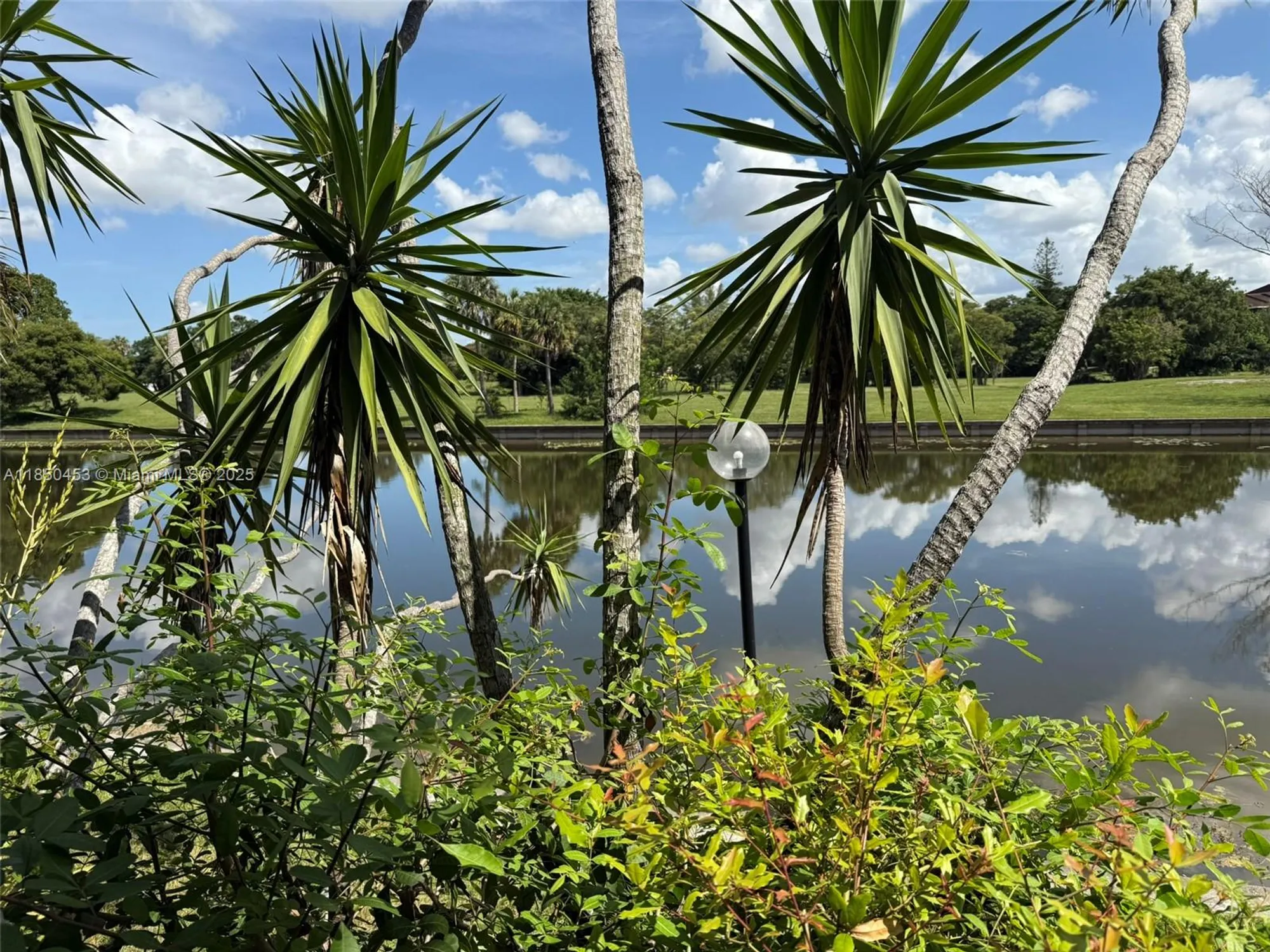 Property Slideshow image 23 of 43 | 3581 inverrary dr 108, Lauderhill, FL, 33319