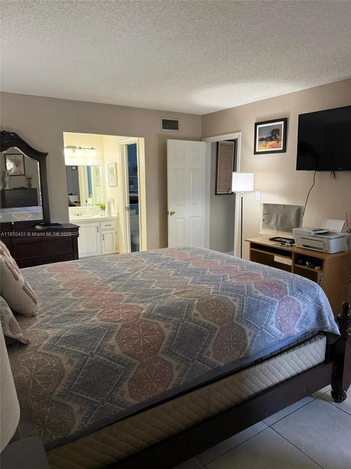 Property Slideshow image 37 of 43 | 3581 inverrary dr 108, Lauderhill, FL, 33319