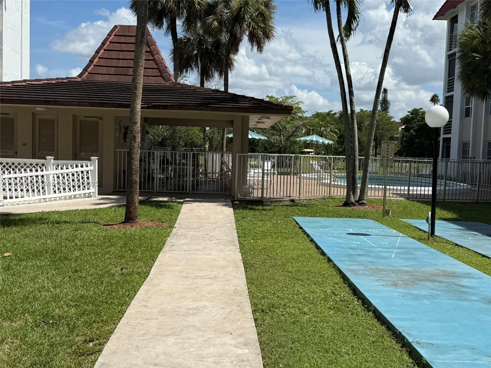 Property Slideshow image 42 of 43 | 3581 inverrary dr 108, Lauderhill, FL, 33319