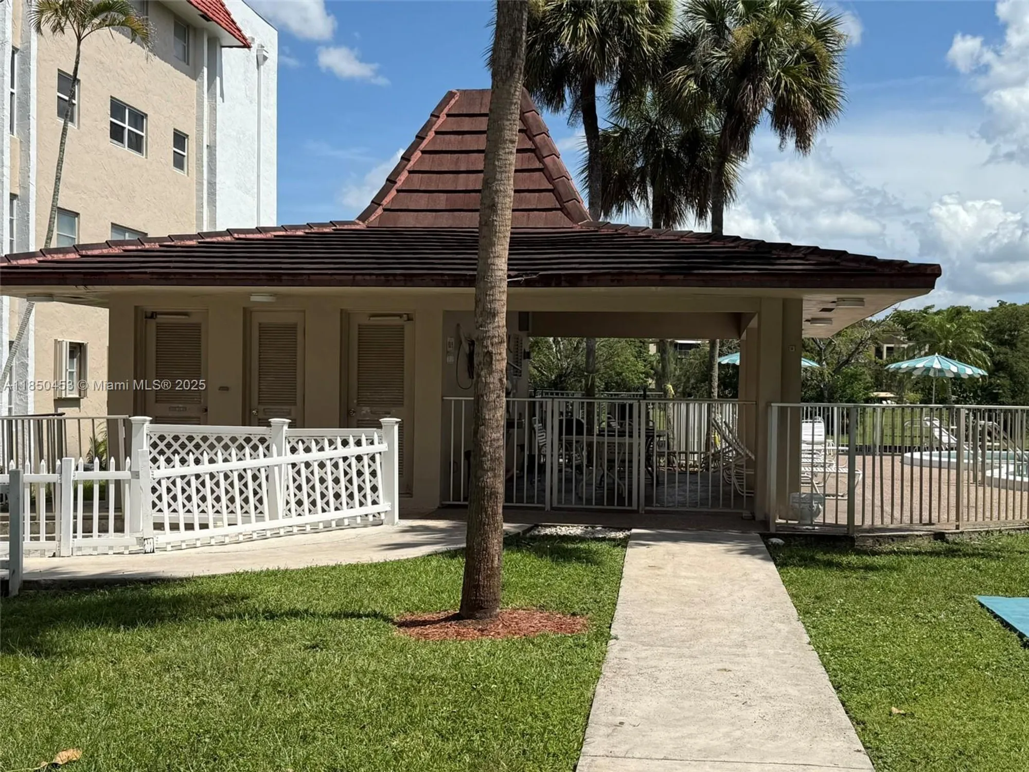 Property Slideshow image 43 of 43 | 3581 inverrary dr 108, Lauderhill, FL, 33319