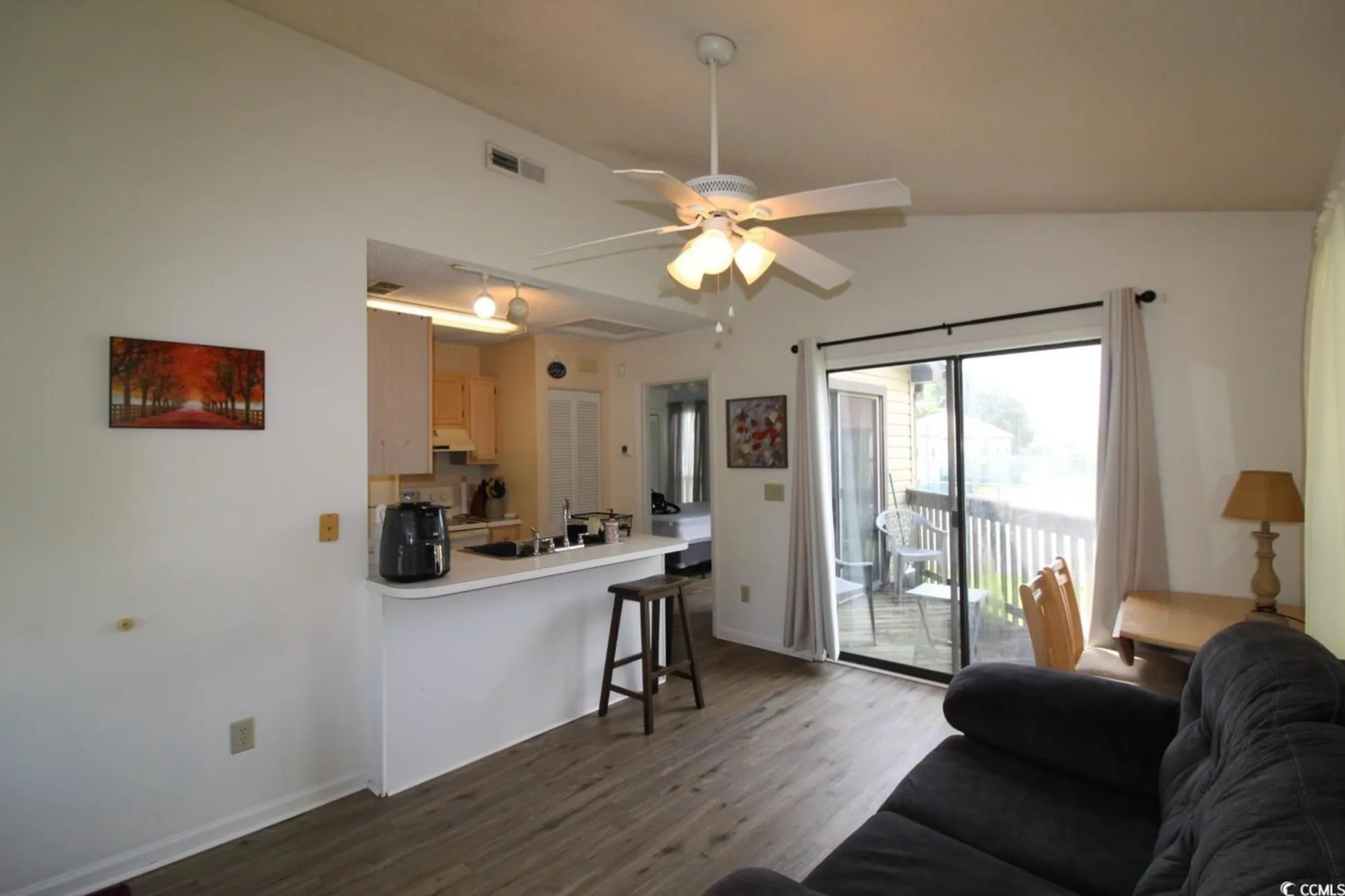 Property Slideshow image 2 of 18 | 408 tree top ct # 8-b, Myrtle Beach, SC, 29588