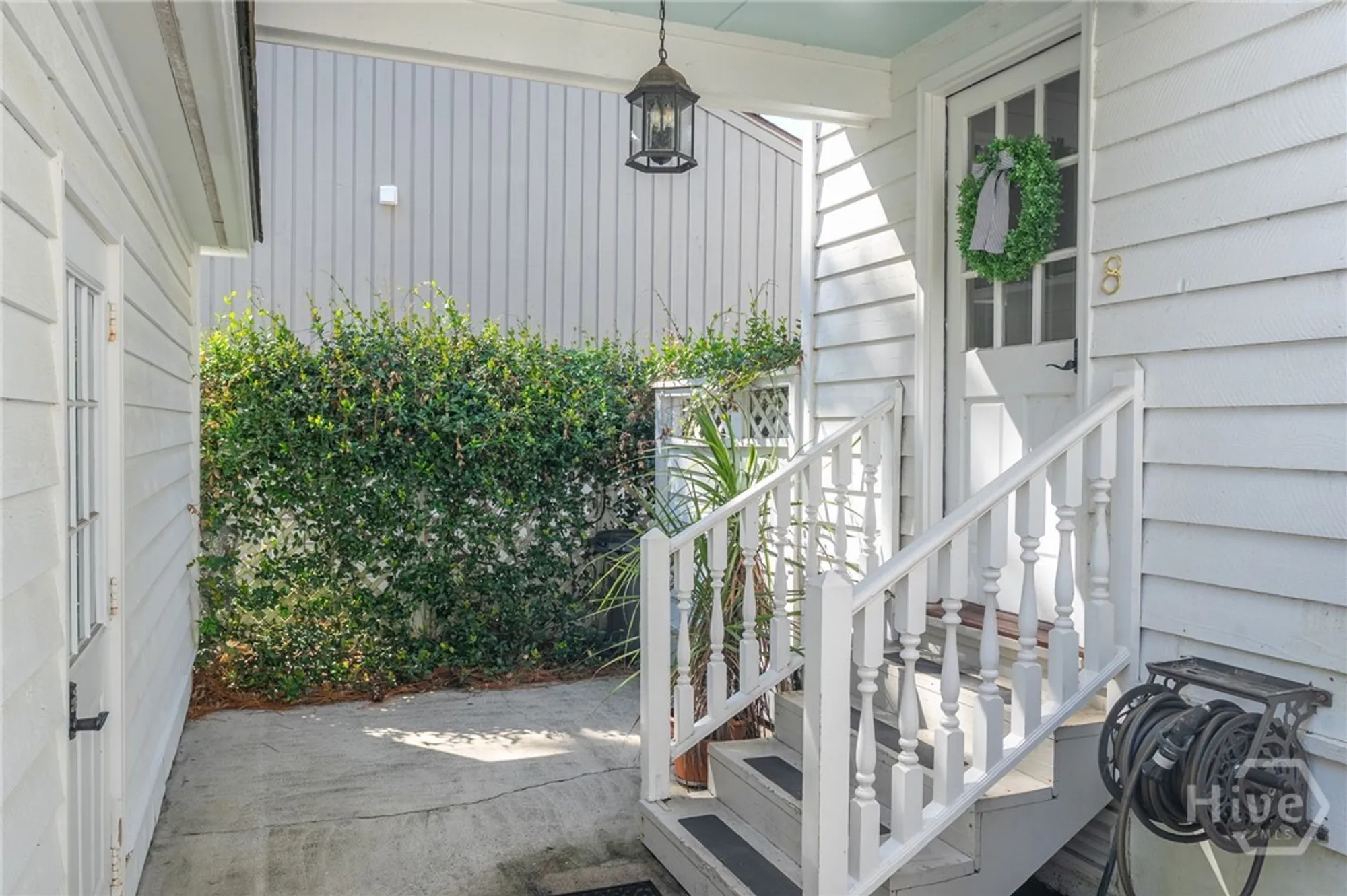Property Slideshow image 4 of 34 | 8 windlass ct, Savannah, GA, 31411