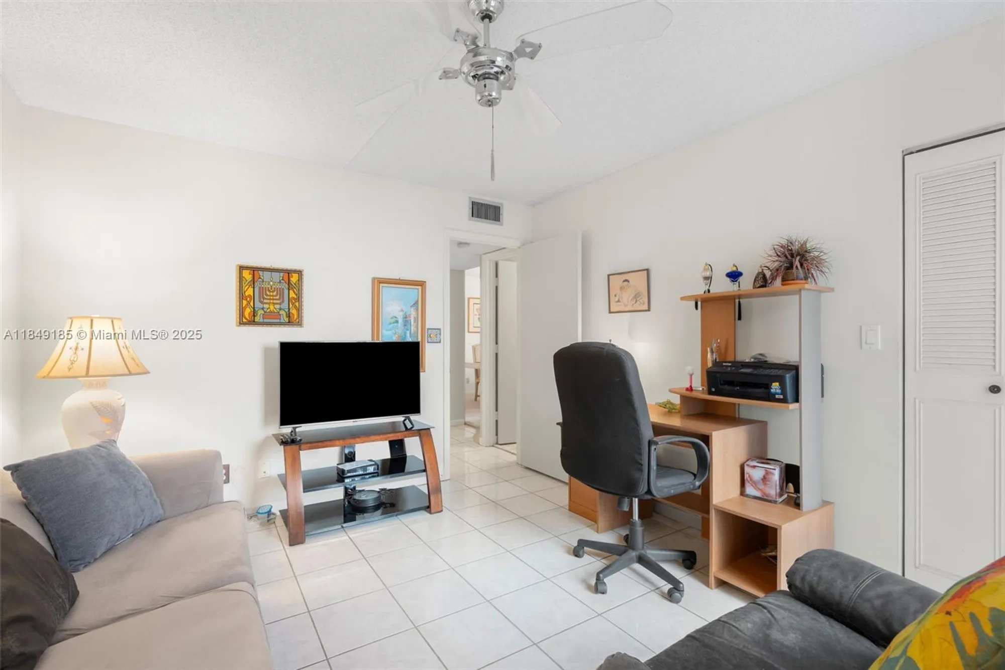 Property Slideshow image 11 of 21 | 3485 environ blvd c205, Lauderhill, FL, 33319