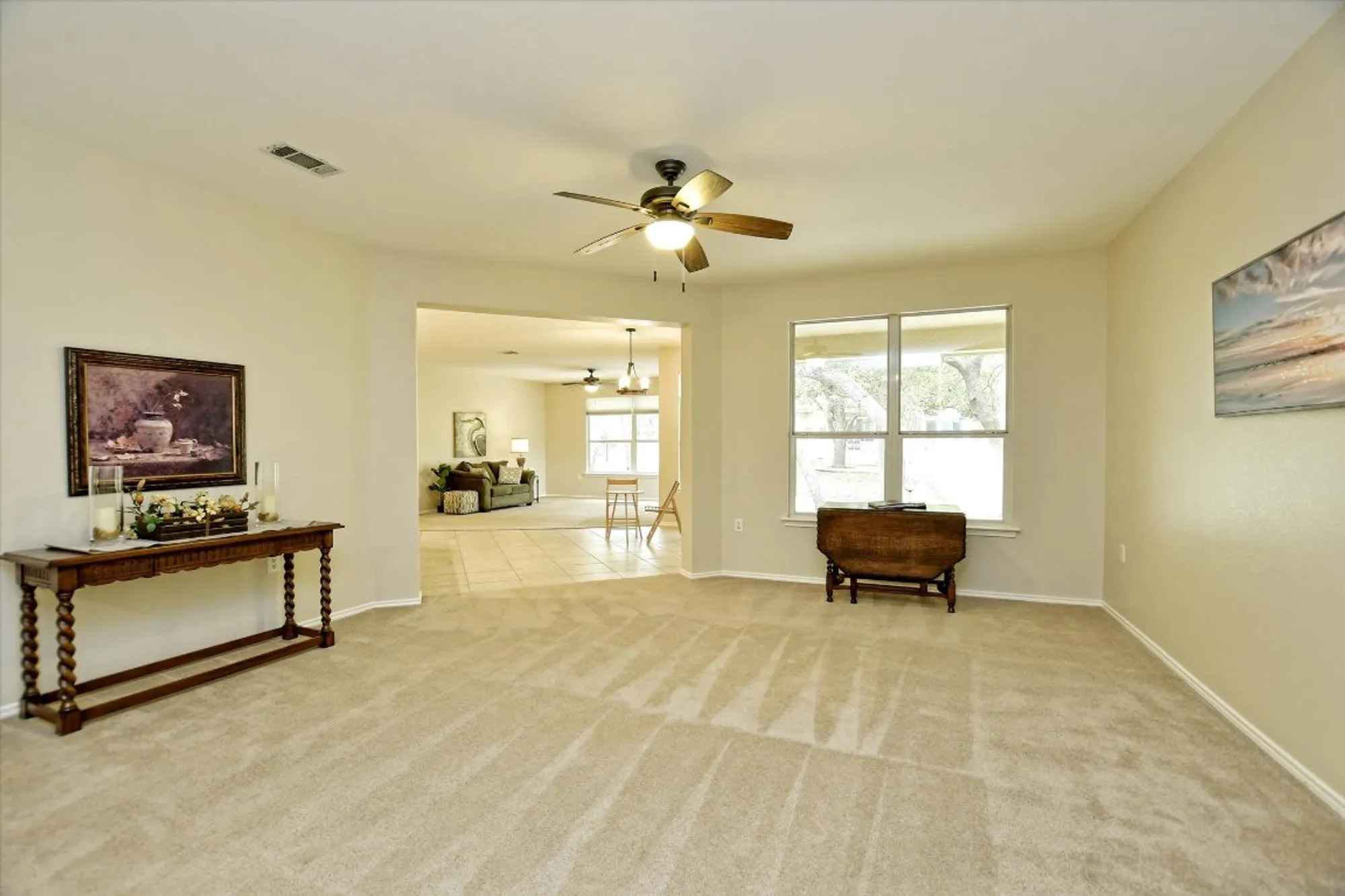 Property Slideshow image 10 of 40 | 202 whippoorwill cv, Georgetown, TX, 78633