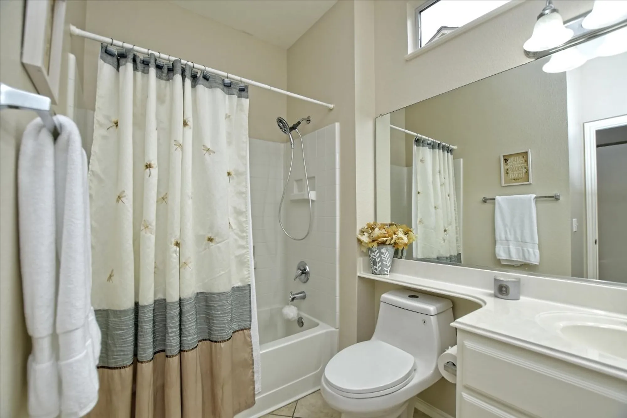 Property Slideshow image 27 of 40 | 202 whippoorwill cv, Georgetown, TX, 78633