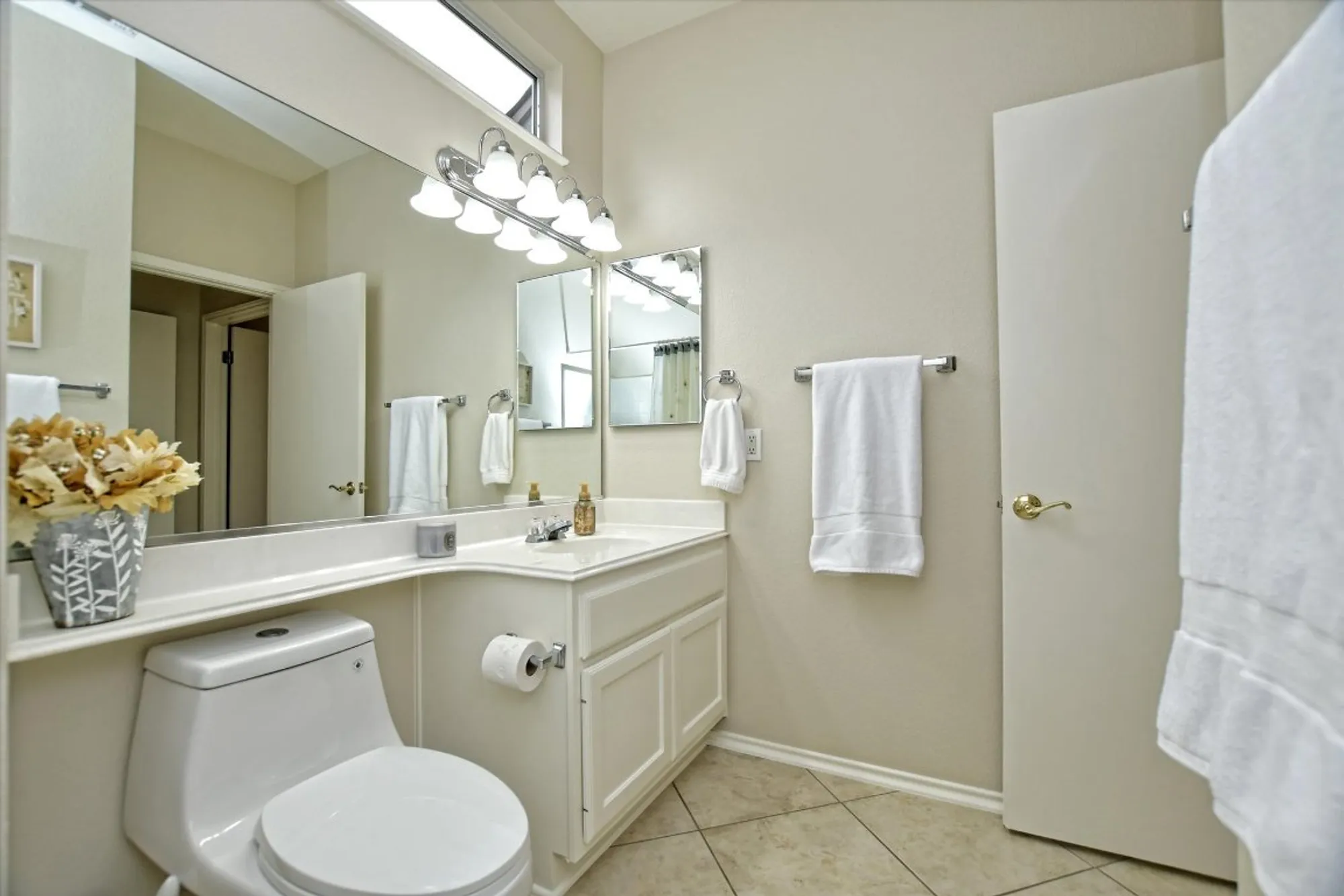 Property Slideshow image 28 of 40 | 202 whippoorwill cv, Georgetown, TX, 78633