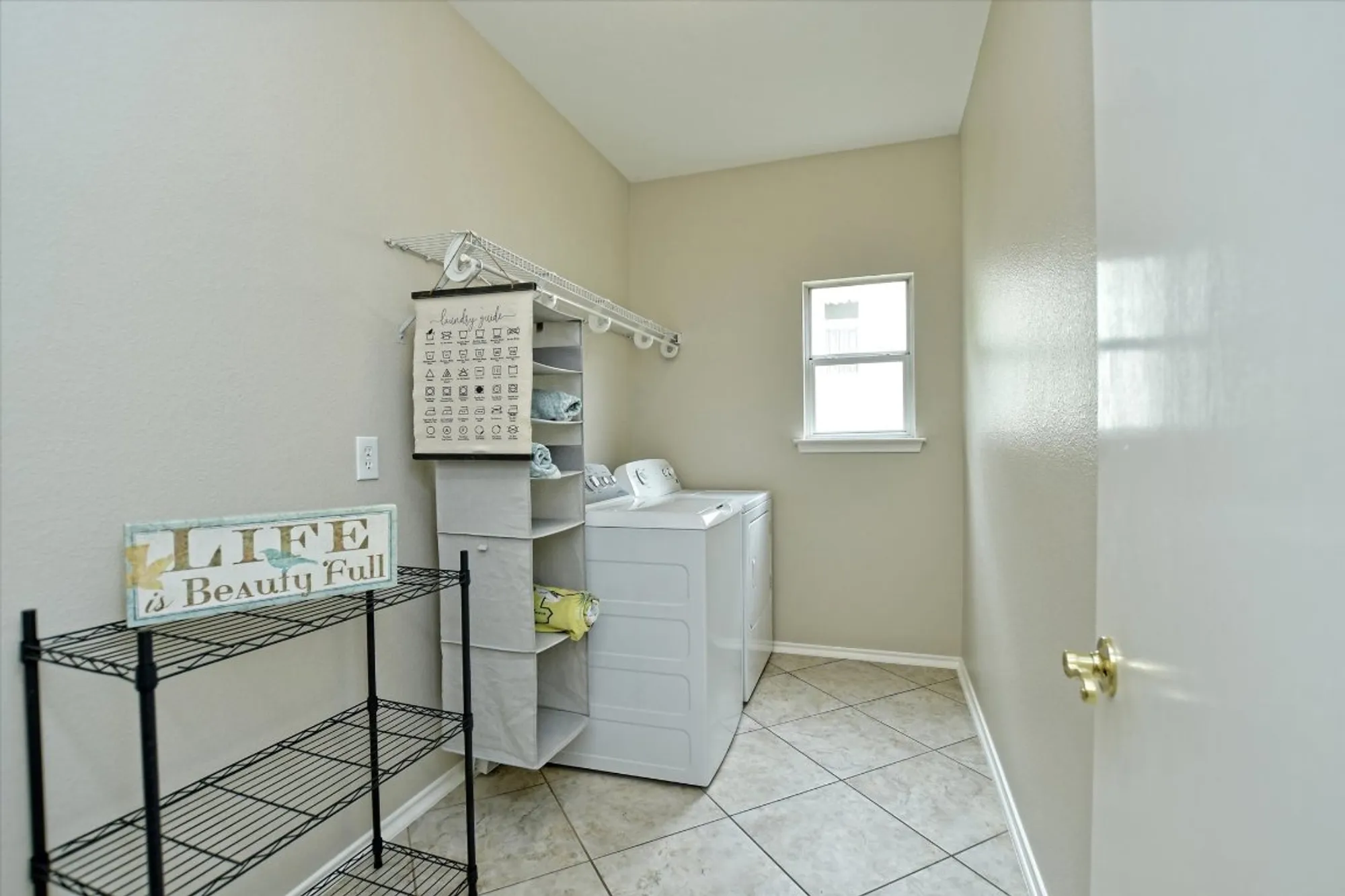Property Slideshow image 20 of 40 | 202 whippoorwill cv, Georgetown, TX, 78633
