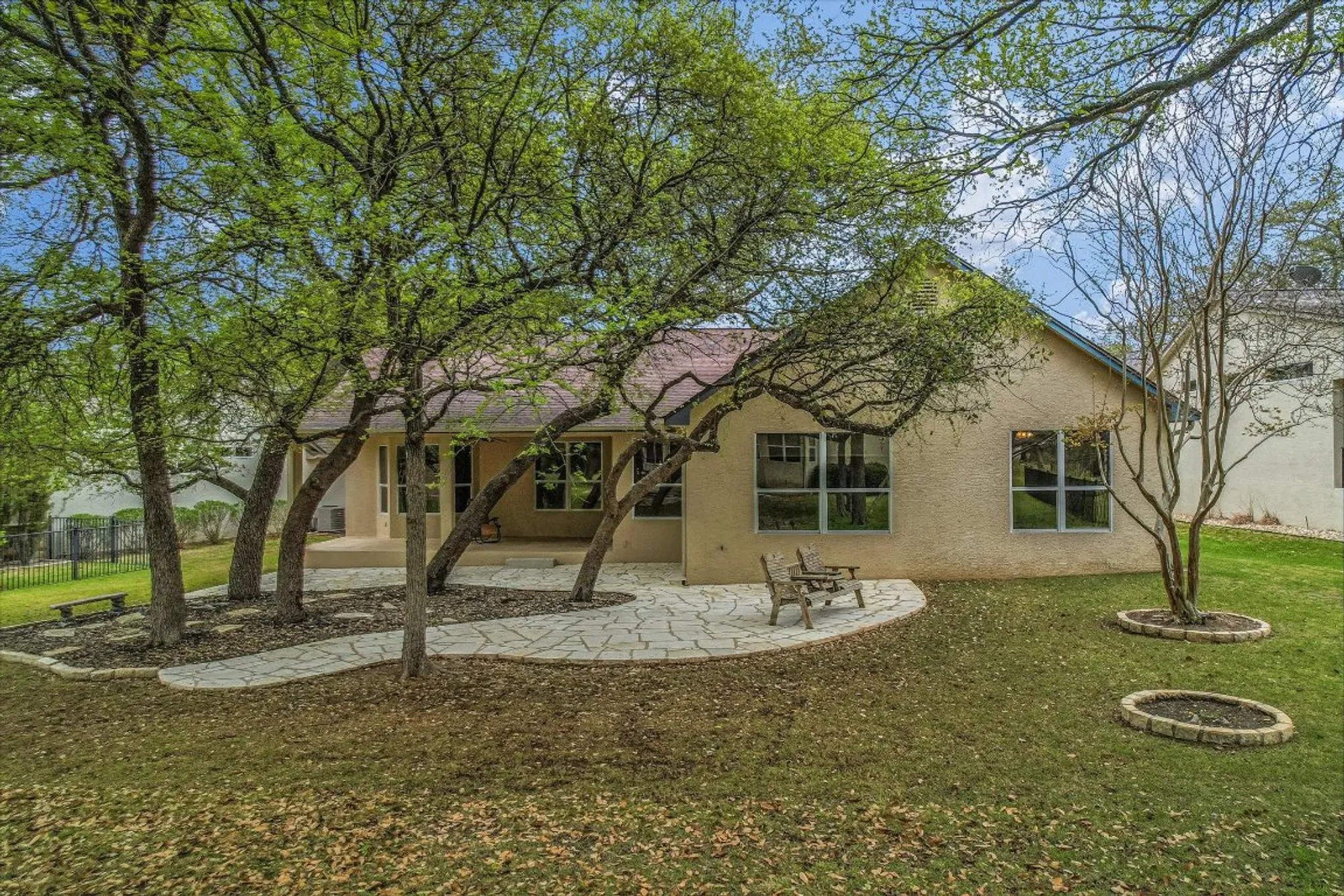 Property Slideshow image 32 of 40 | 202 whippoorwill cv, Georgetown, TX, 78633