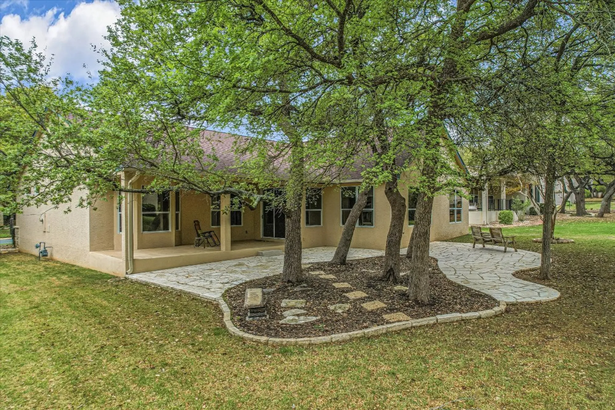 Property Slideshow image 33 of 40 | 202 whippoorwill cv, Georgetown, TX, 78633