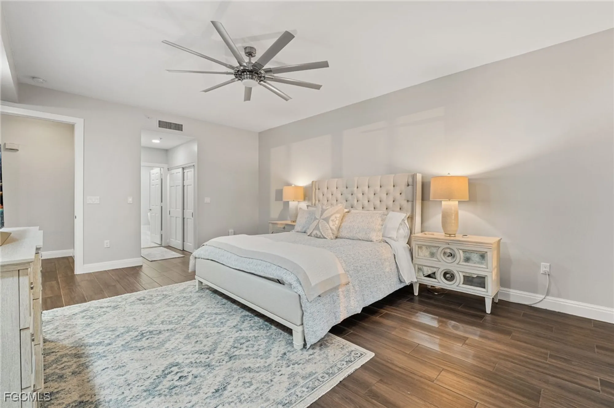 Property Slideshow image 22 of 42 | 14220 royal harbour ct 310, Fort Myers, FL, 33908