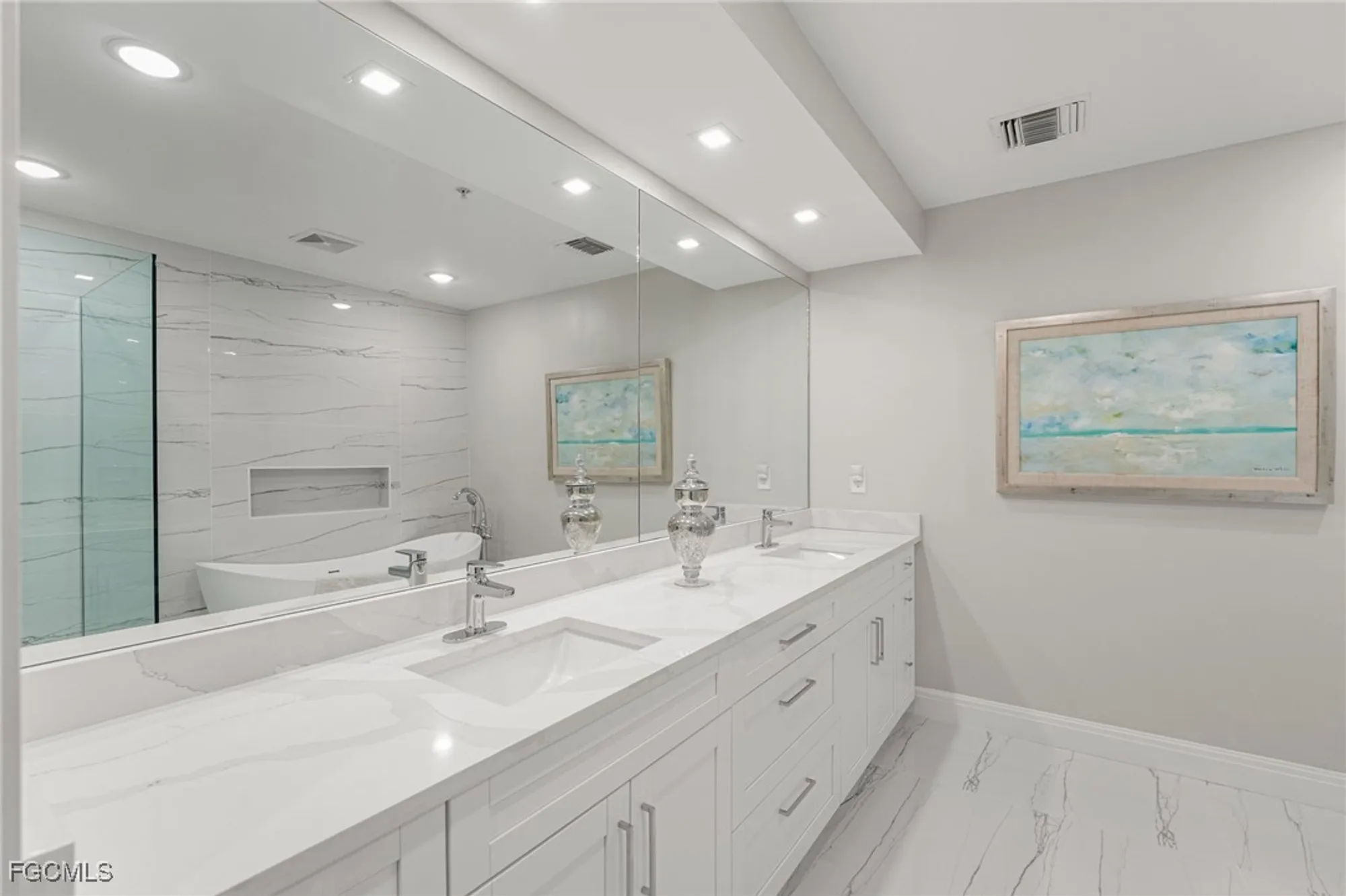 Property Slideshow image 23 of 42 | 14220 royal harbour ct 310, Fort Myers, FL, 33908