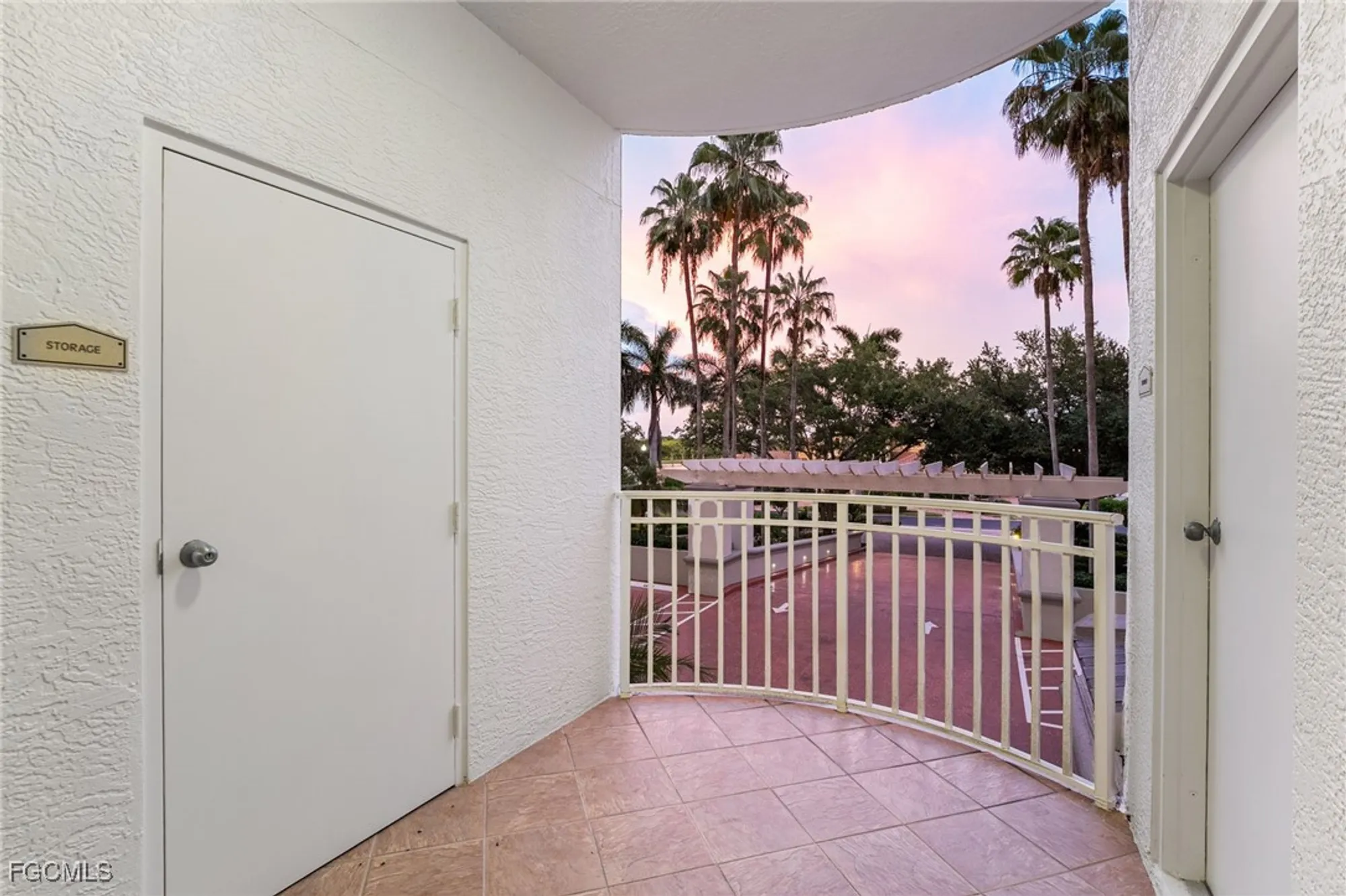 Property Slideshow image 34 of 42 | 14220 royal harbour ct 310, Fort Myers, FL, 33908