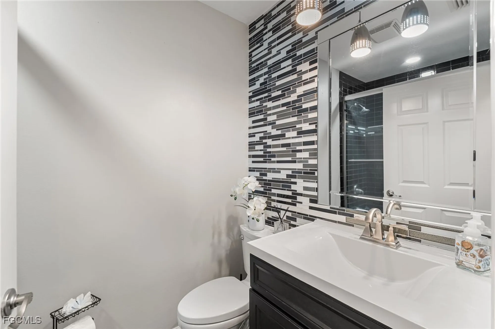 Property Slideshow image 30 of 42 | 14220 royal harbour ct 310, Fort Myers, FL, 33908