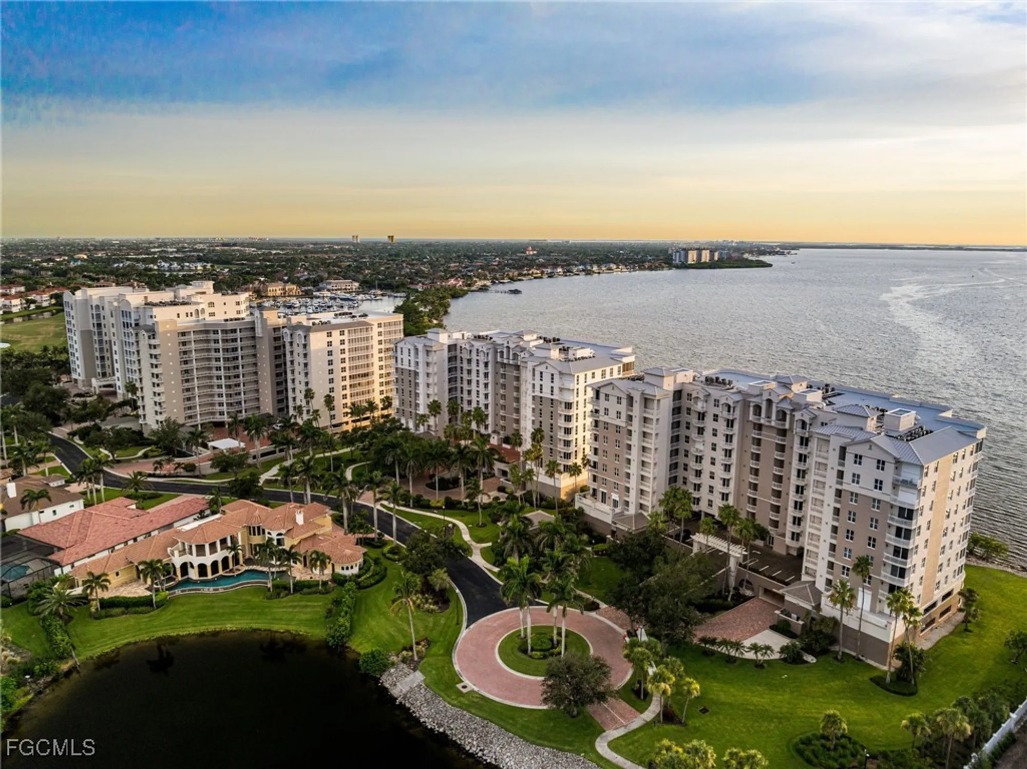 Property Slideshow image 41 of 42 | 14220 royal harbour ct 310, Fort Myers, FL, 33908