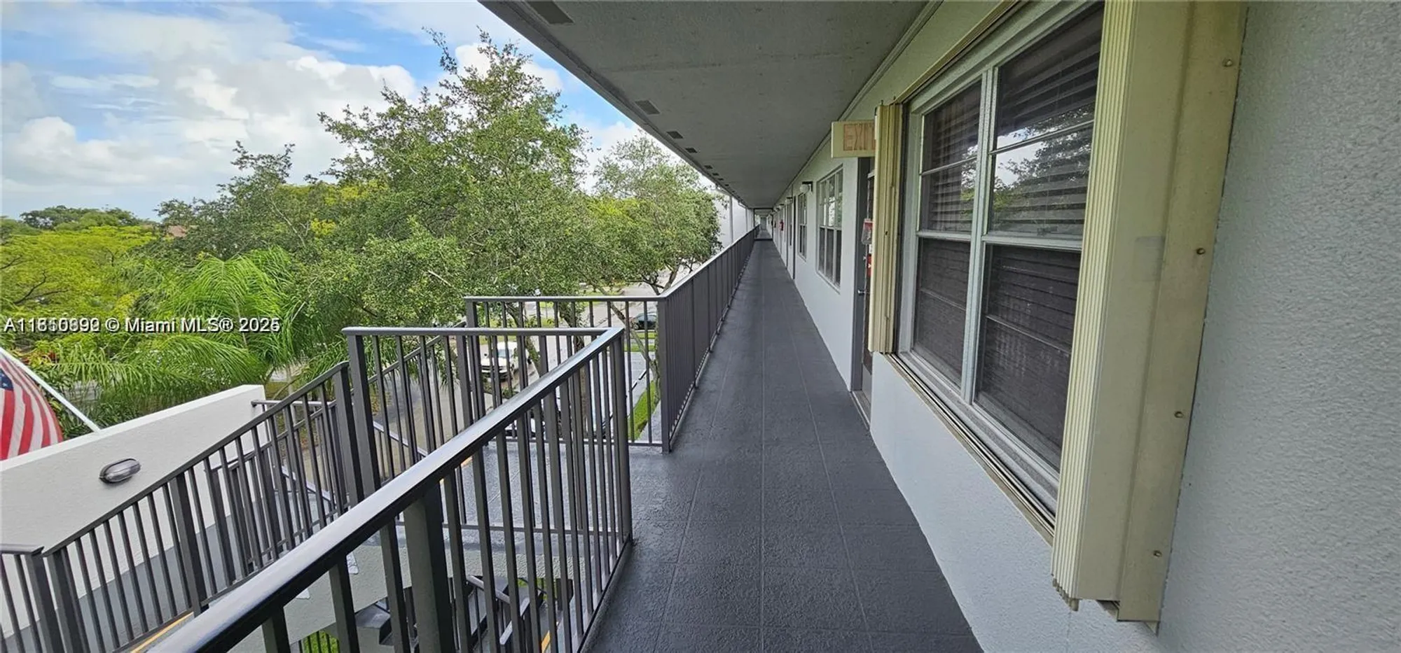 Property Slideshow image 23 of 36 | 251 sw 132nd way h417, Pembroke Pines, FL, 33027
