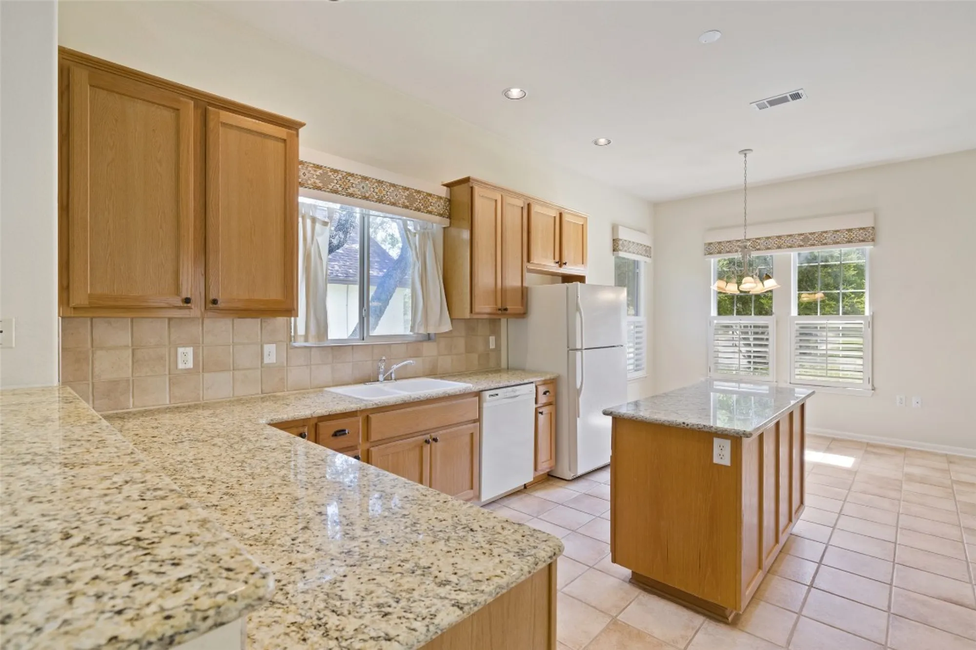 Property Slideshow image 10 of 36 | 159 scissortail trl, Georgetown, TX, 78633