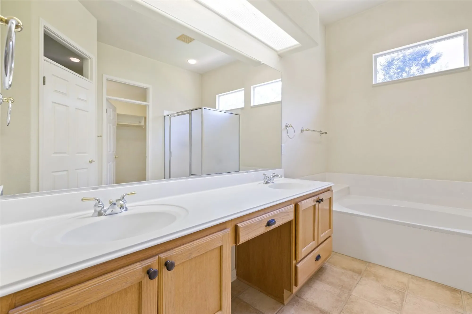 Property Slideshow image 22 of 36 | 159 scissortail trl, Georgetown, TX, 78633