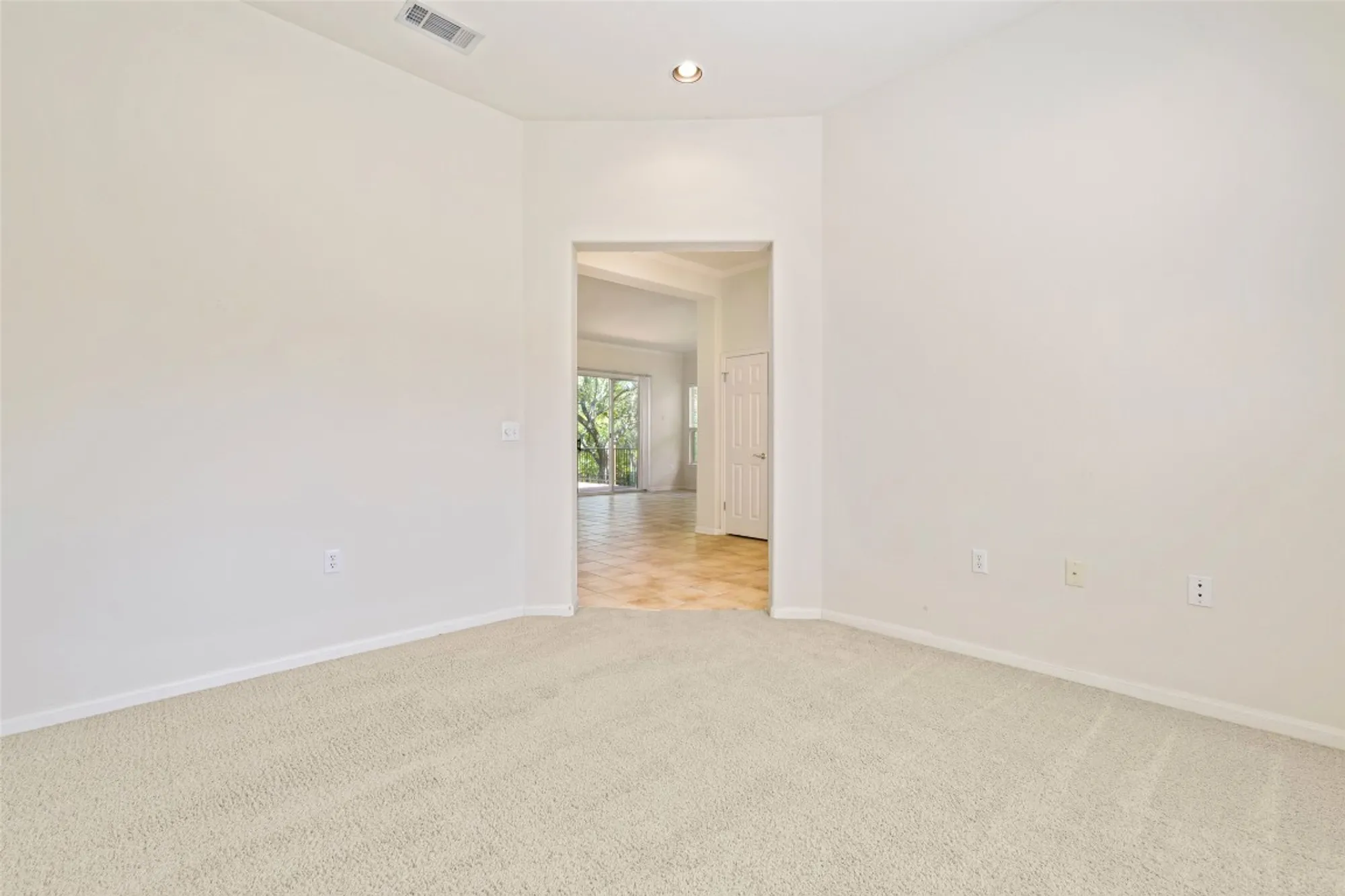 Property Slideshow image 6 of 36 | 159 scissortail trl, Georgetown, TX, 78633