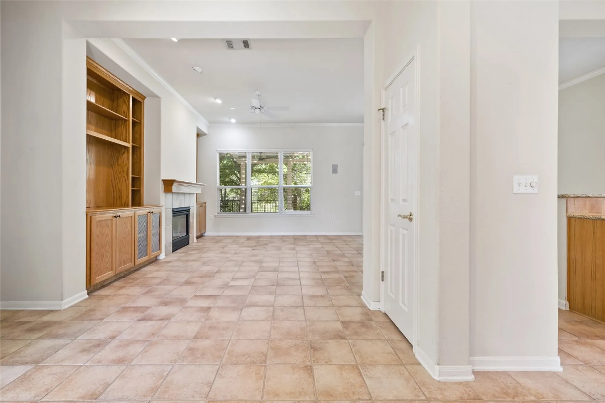 Property Slideshow image 7 of 36 | 159 scissortail trl, Georgetown, TX, 78633