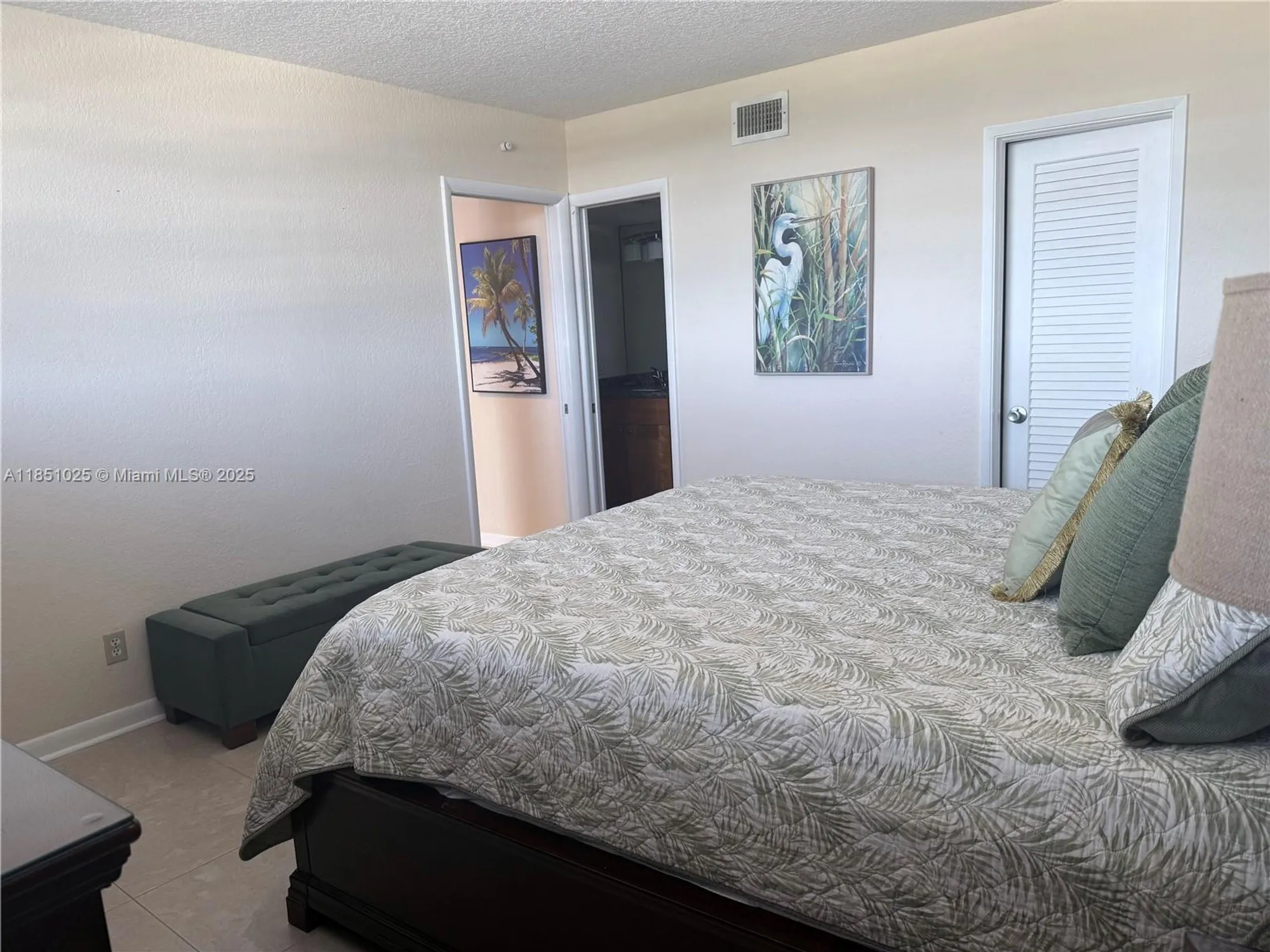 Property Slideshow image 12 of 28 | 2731 ne 14th street cswy apt 502, Pompano Beach, FL, 33062