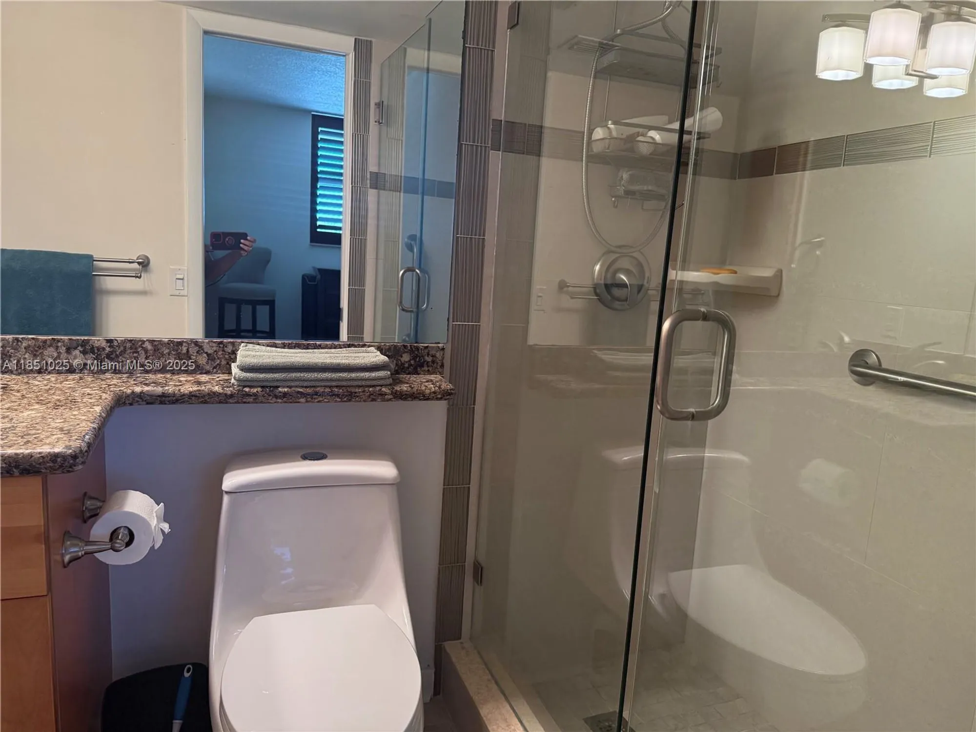Property Slideshow image 8 of 28 | 2731 ne 14th street cswy apt 502, Pompano Beach, FL, 33062