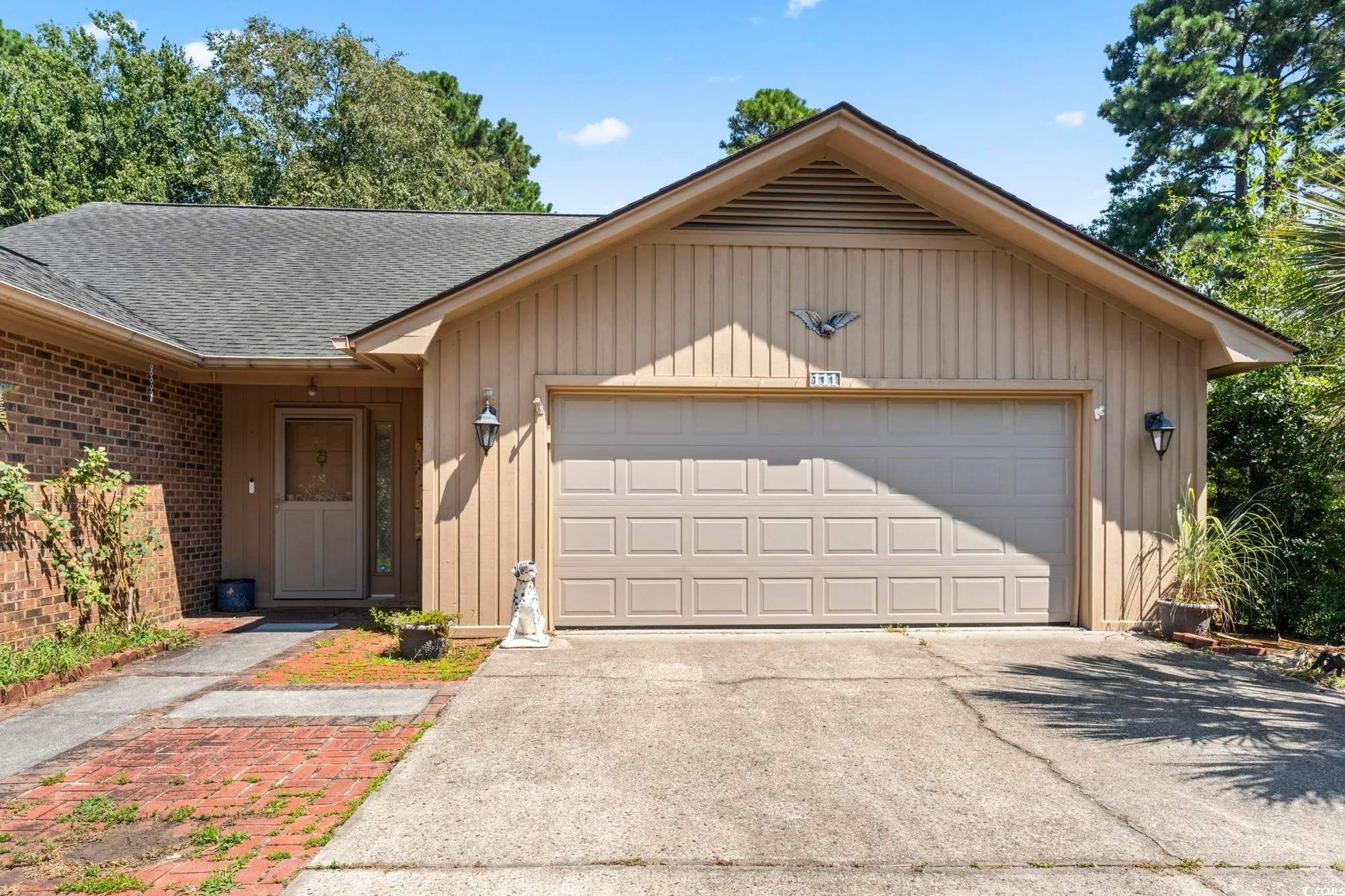 Property Slideshow image 3 of 35 | 111 laurelwood ln, Conway, SC, 29526