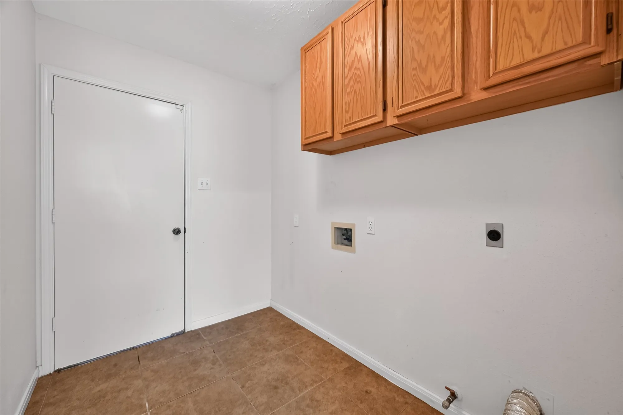 Property Slideshow image 23 of 44 | 914 w peach hollow cir, Pearland, TX, 77584