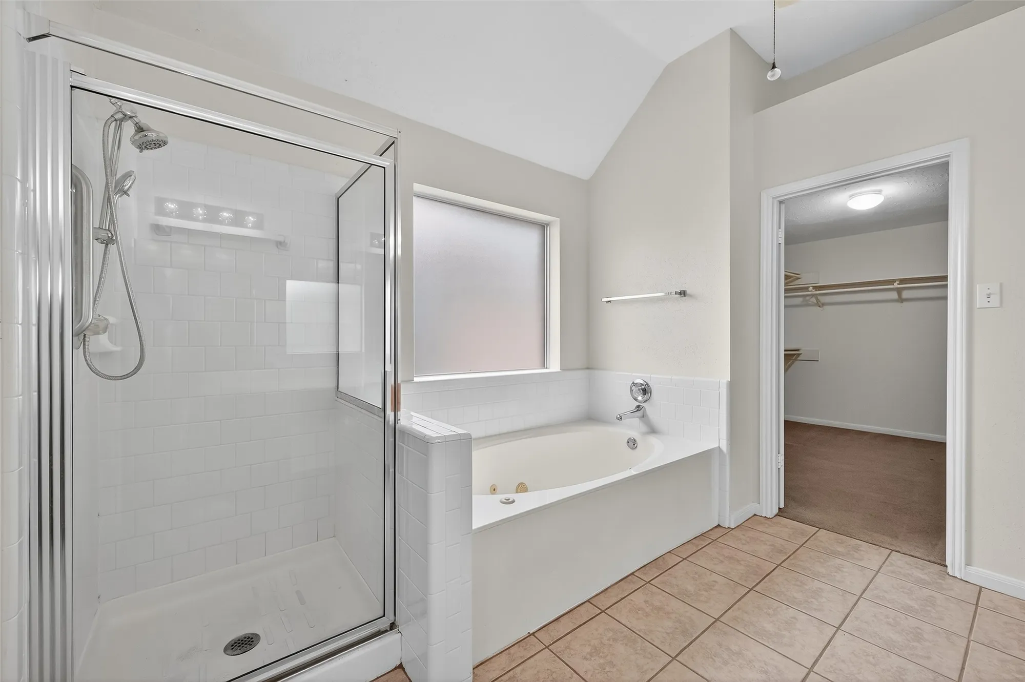 Property Slideshow image 33 of 44 | 914 w peach hollow cir, Pearland, TX, 77584