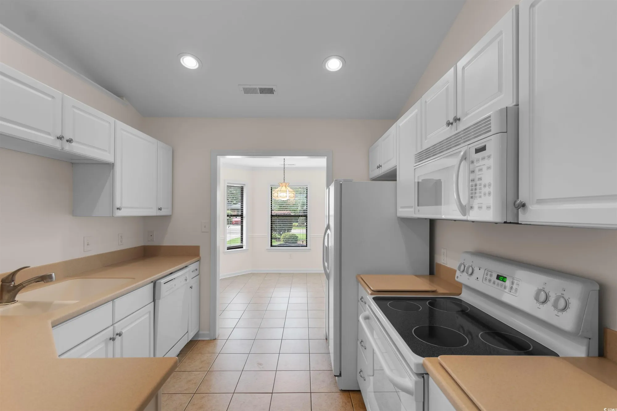 Property Slideshow image 9 of 39 | 117 boxwood ln, Conway, SC, 29526