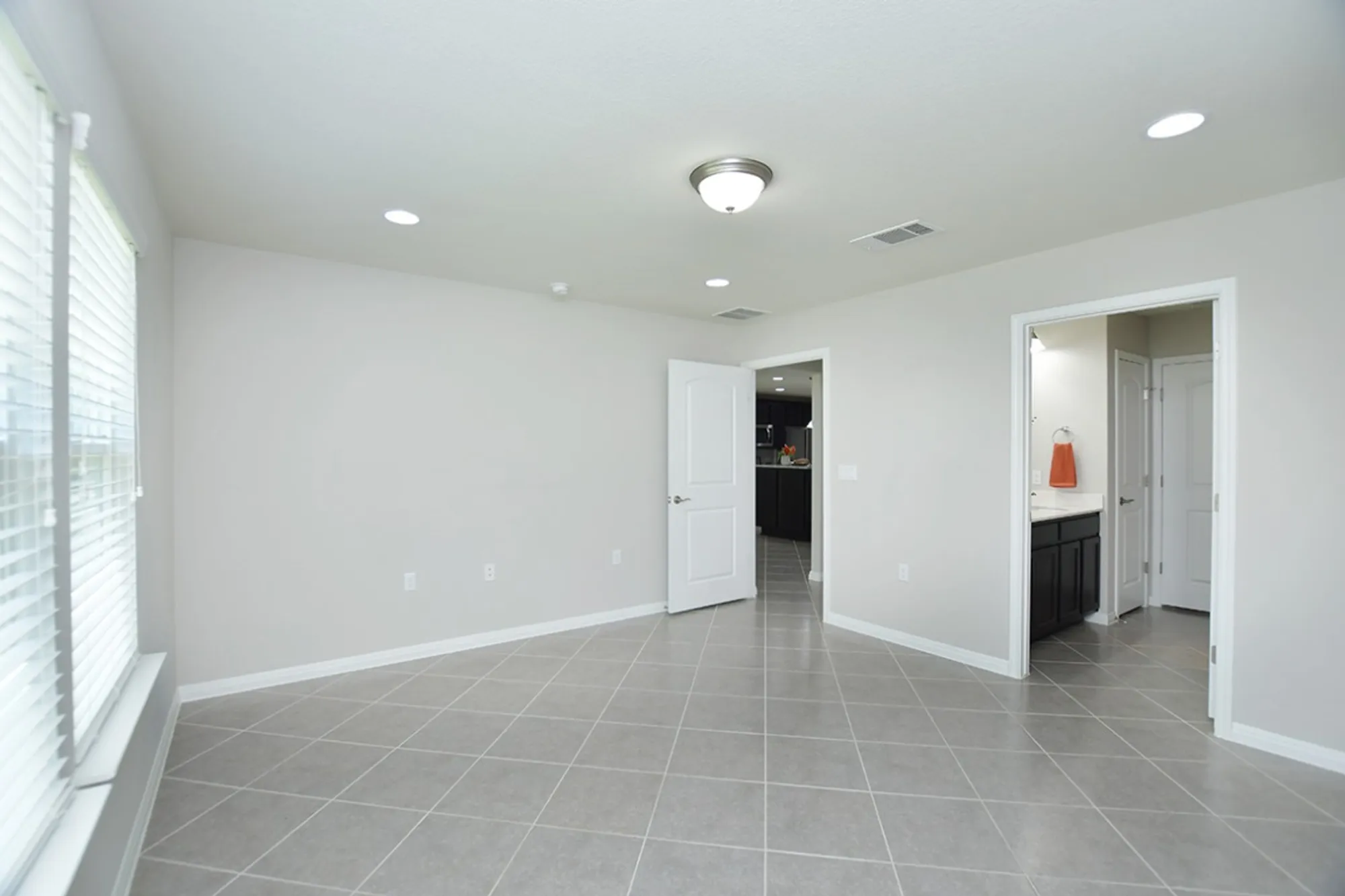 Property Slideshow image 18 of 28 | 231 hobby st, Georgetown, TX, 78633