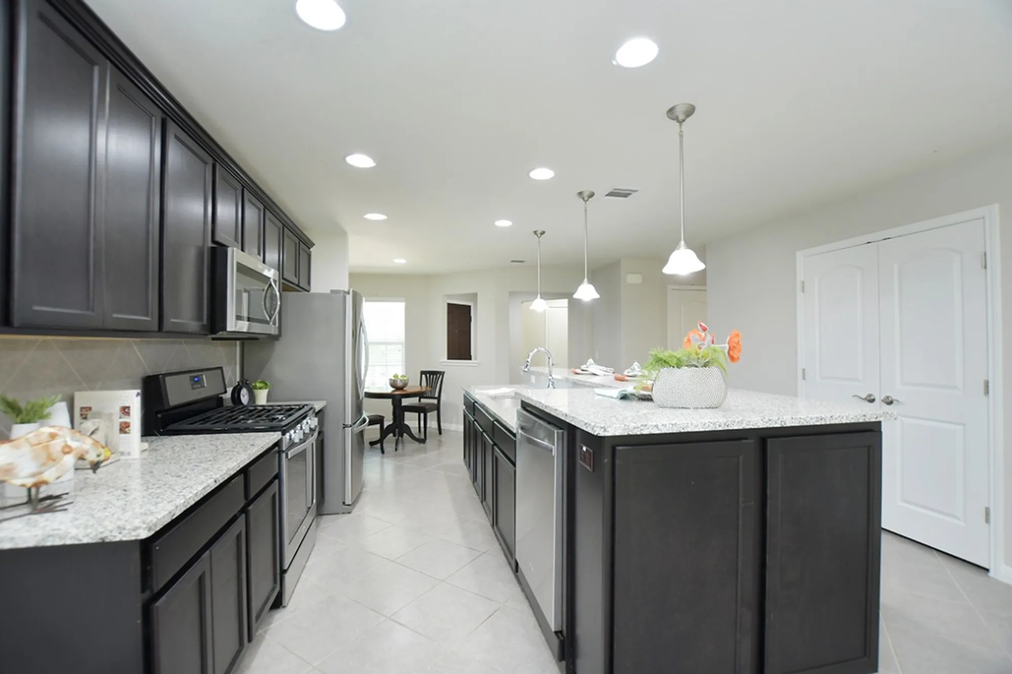 Property Slideshow image 11 of 28 | 231 hobby st, Georgetown, TX, 78633