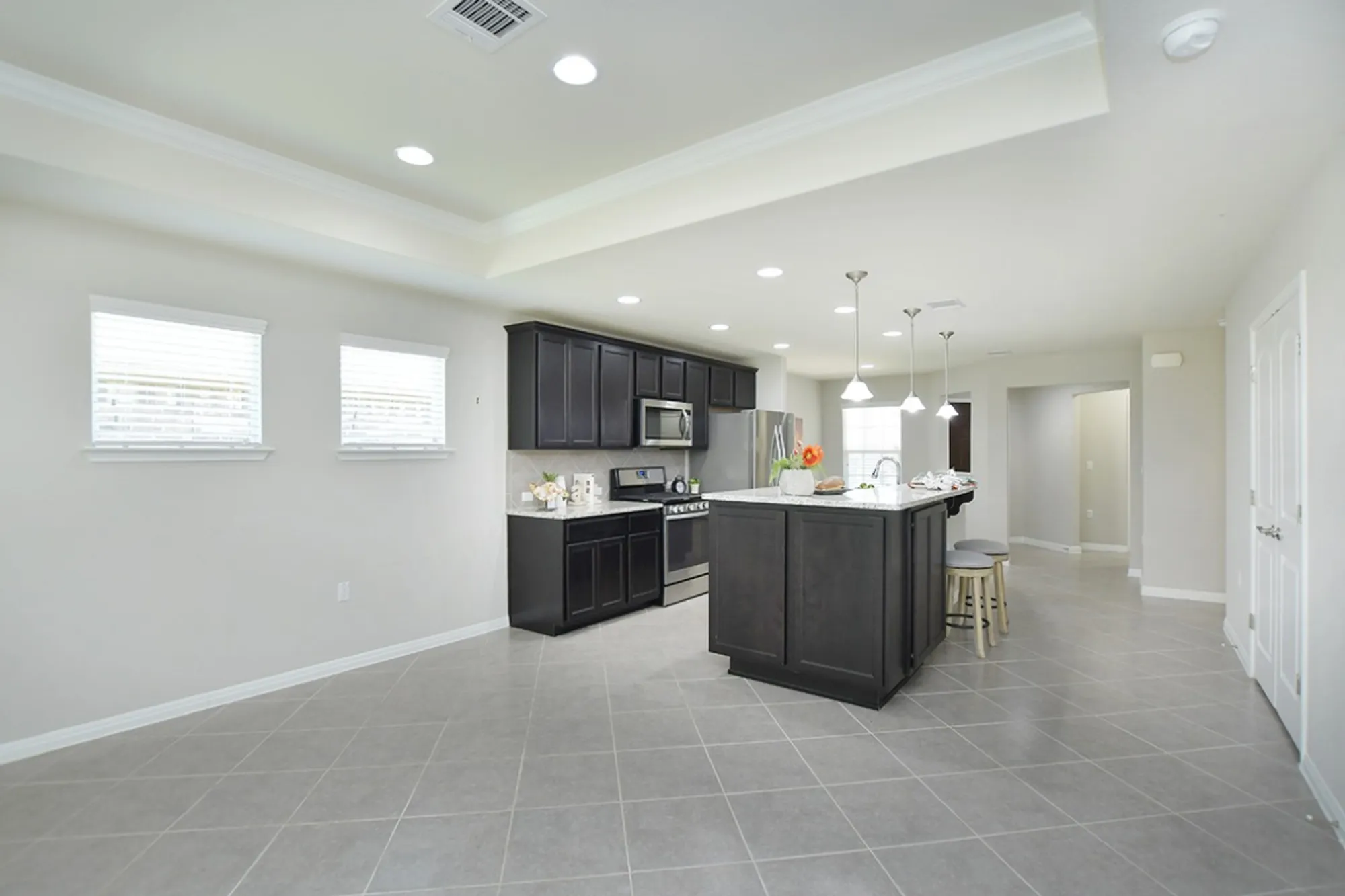 Property Slideshow image 12 of 28 | 231 hobby st, Georgetown, TX, 78633