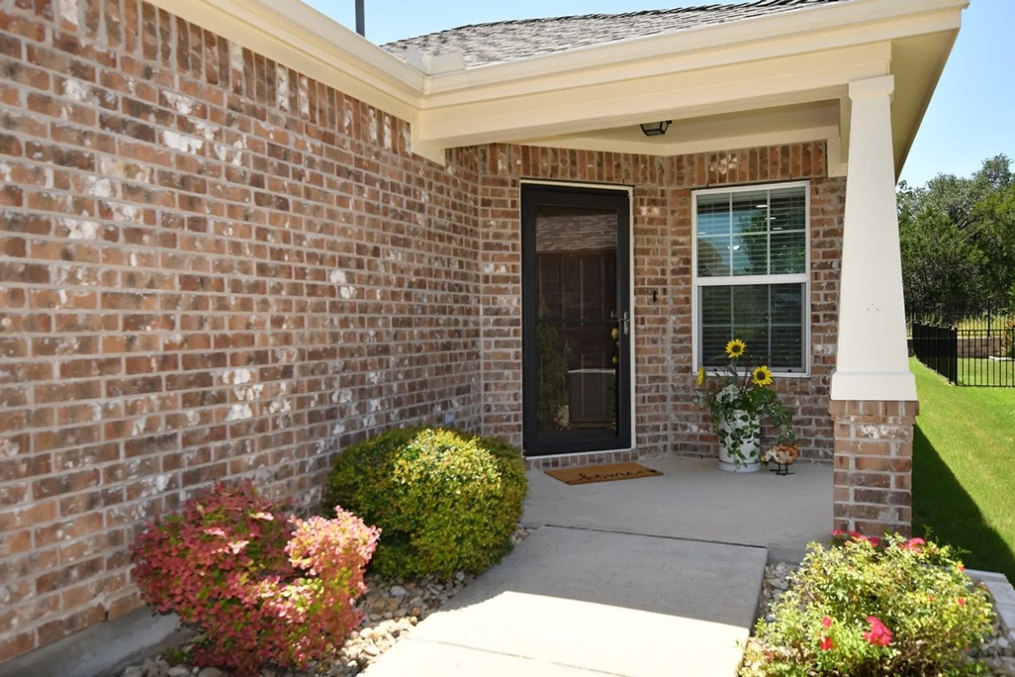 Property Slideshow image 4 of 28 | 231 hobby st, Georgetown, TX, 78633