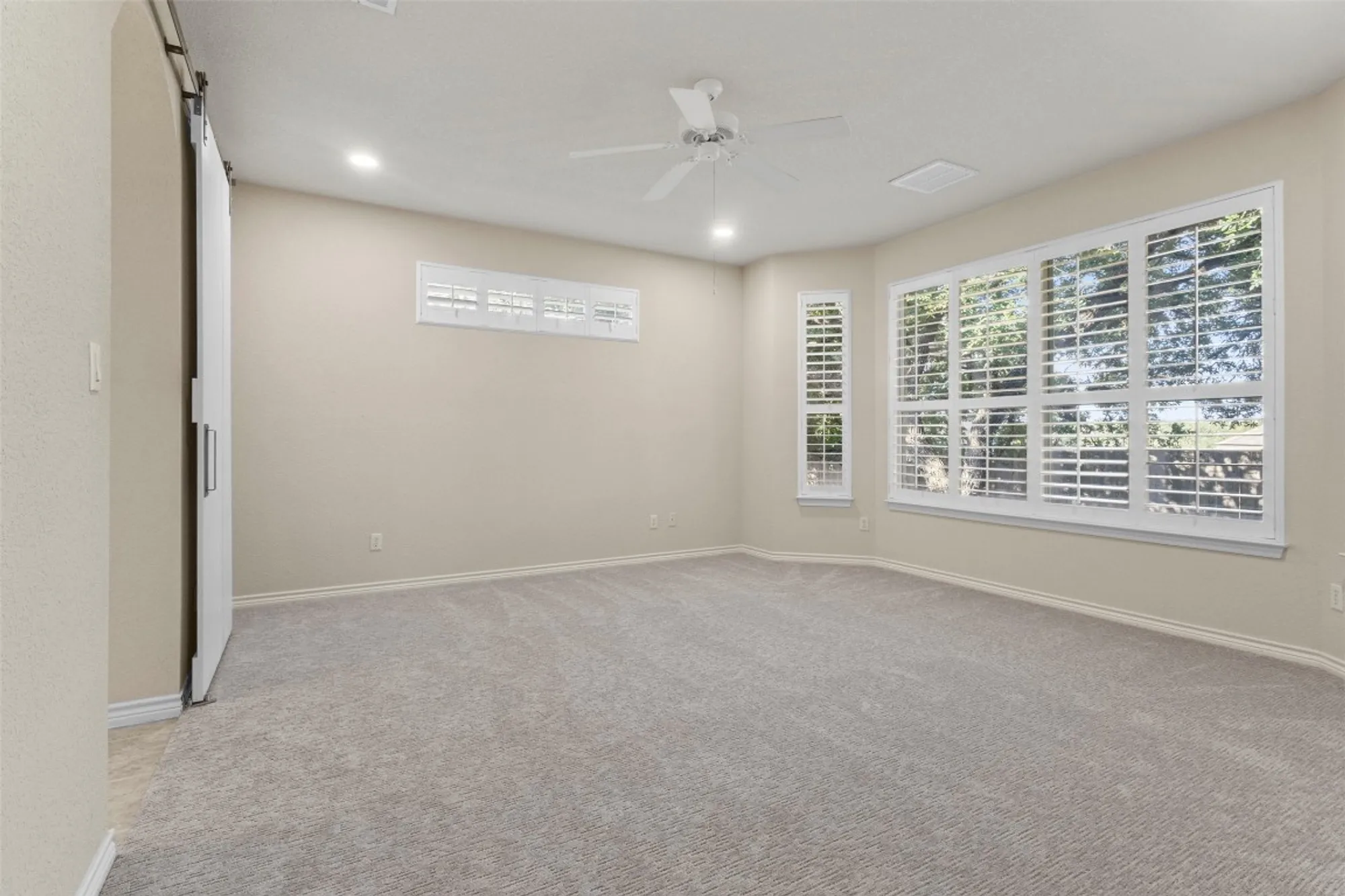 Property Slideshow image 19 of 38 | 304 brazos dr, Georgetown, TX, 78628
