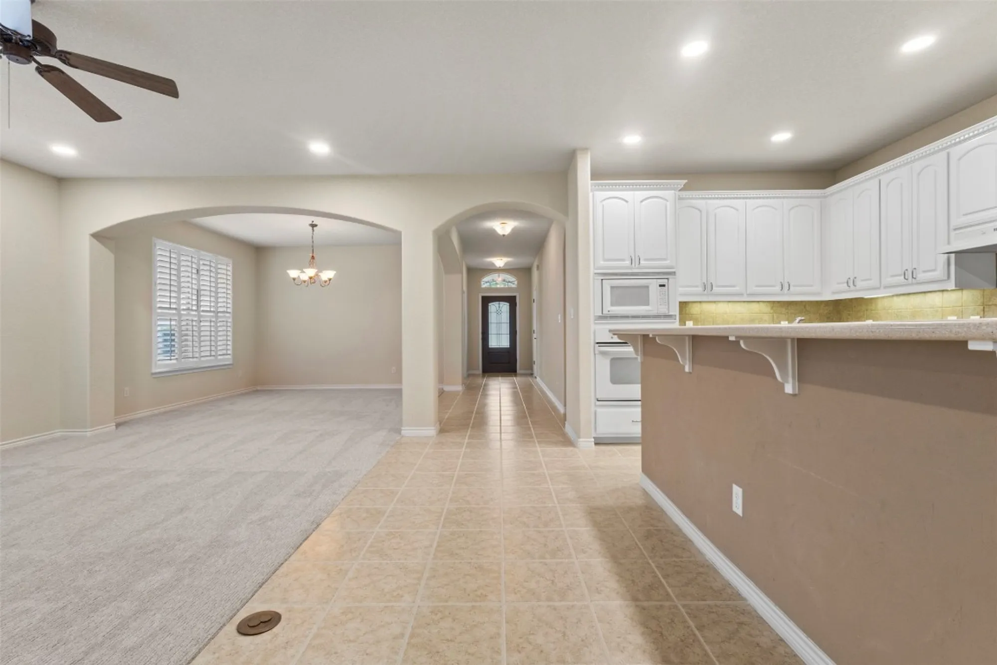 Property Slideshow image 12 of 38 | 304 brazos dr, Georgetown, TX, 78628