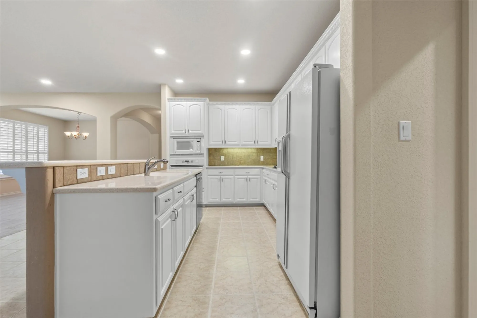 Property Slideshow image 13 of 38 | 304 brazos dr, Georgetown, TX, 78628