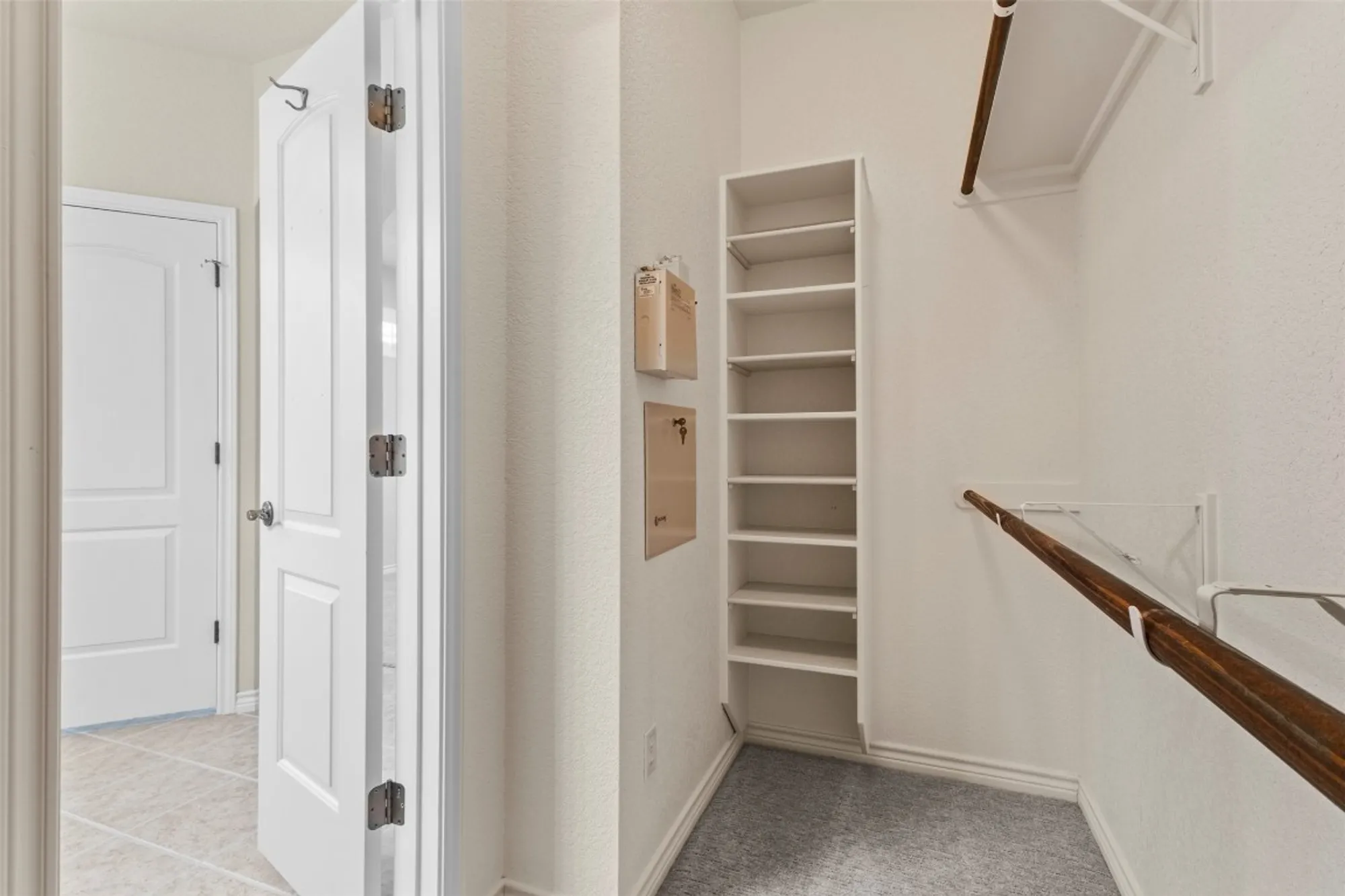 Property Slideshow image 23 of 38 | 304 brazos dr, Georgetown, TX, 78628