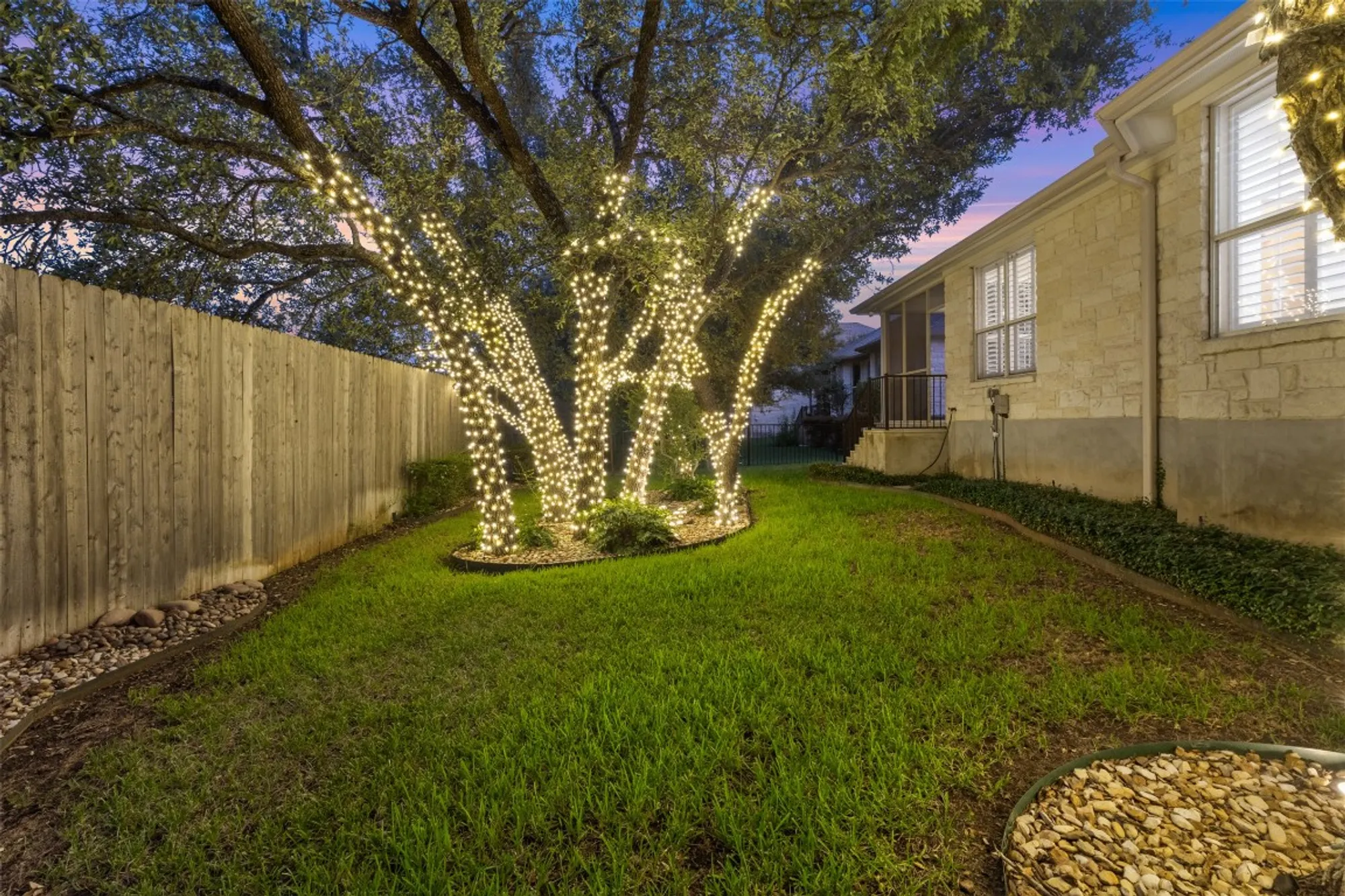 Property Slideshow image 34 of 38 | 304 brazos dr, Georgetown, TX, 78628