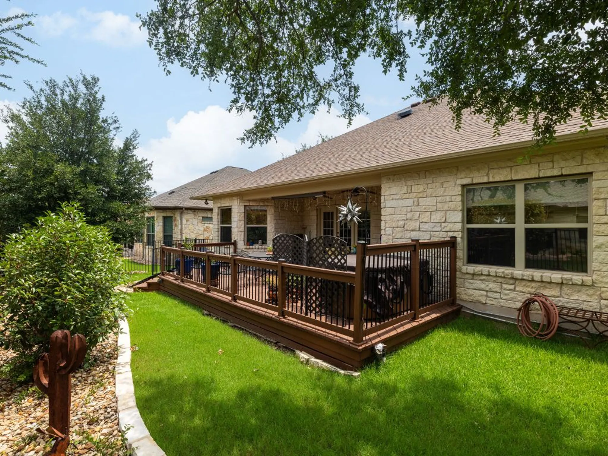 Property Slideshow image 24 of 36 | 817 sierra blanco loop, Georgetown, TX, 78633