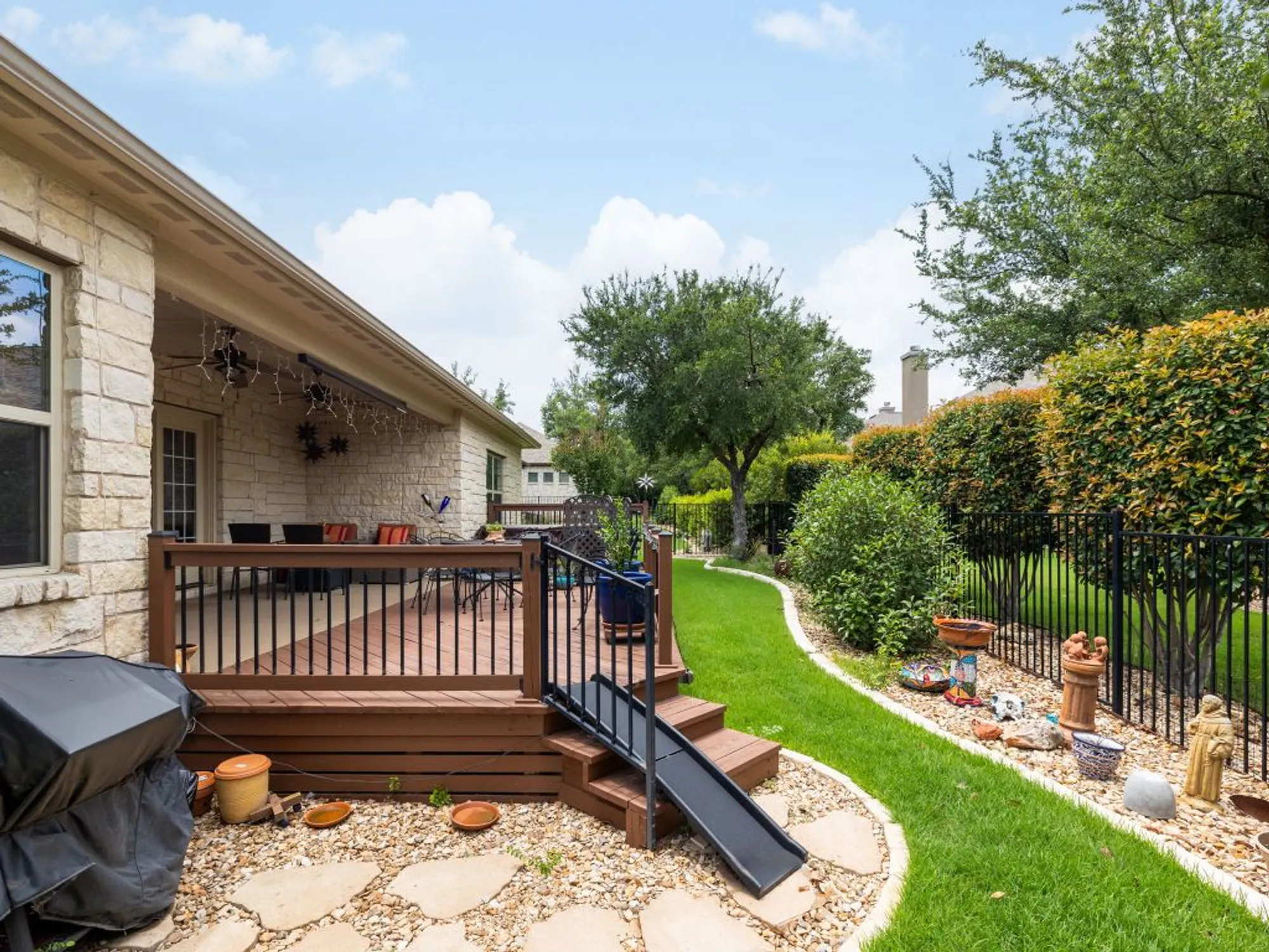 Property Slideshow image 25 of 36 | 817 sierra blanco loop, Georgetown, TX, 78633