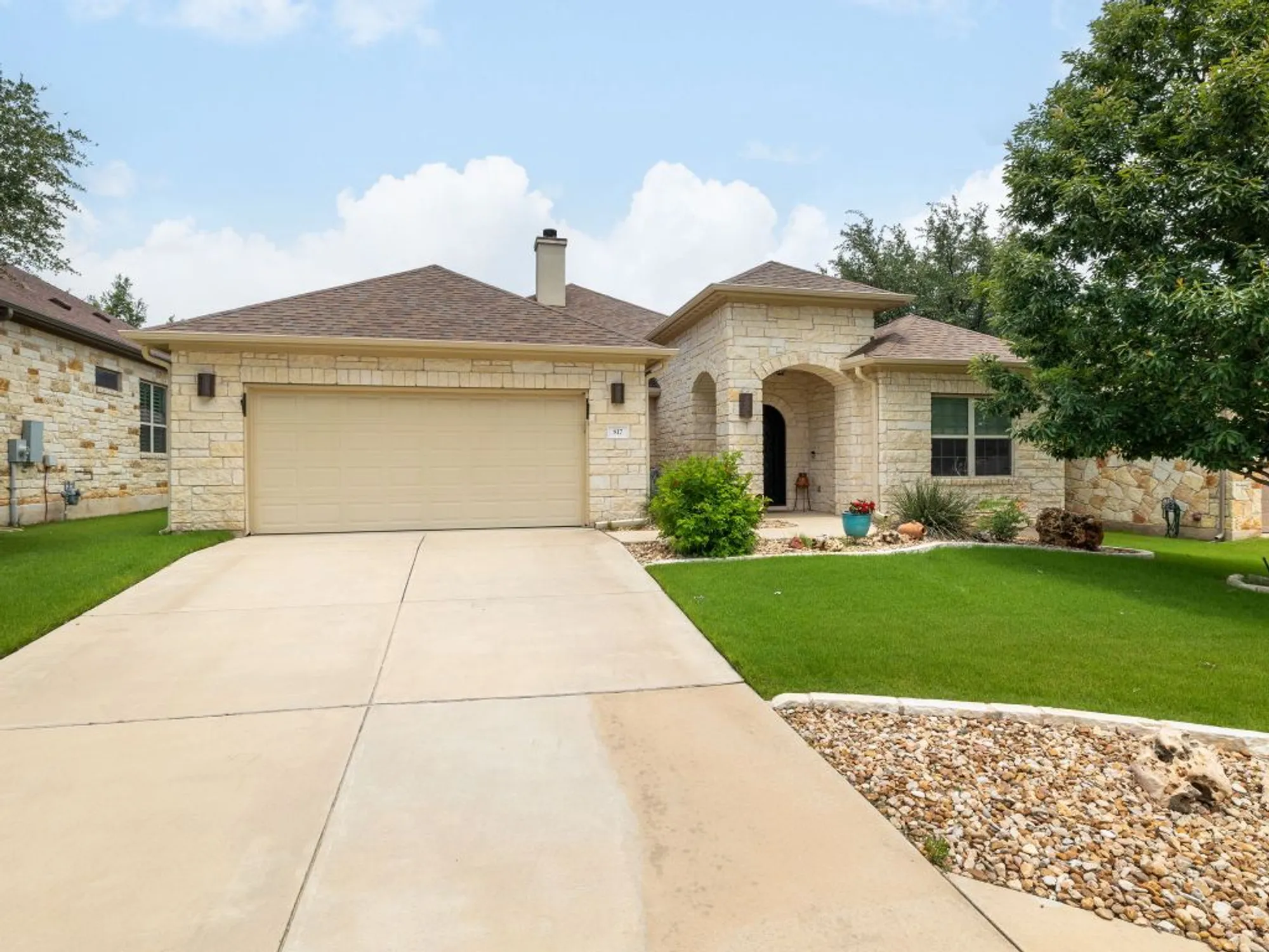 Property Slideshow image 28 of 36 | 817 sierra blanco loop, Georgetown, TX, 78633