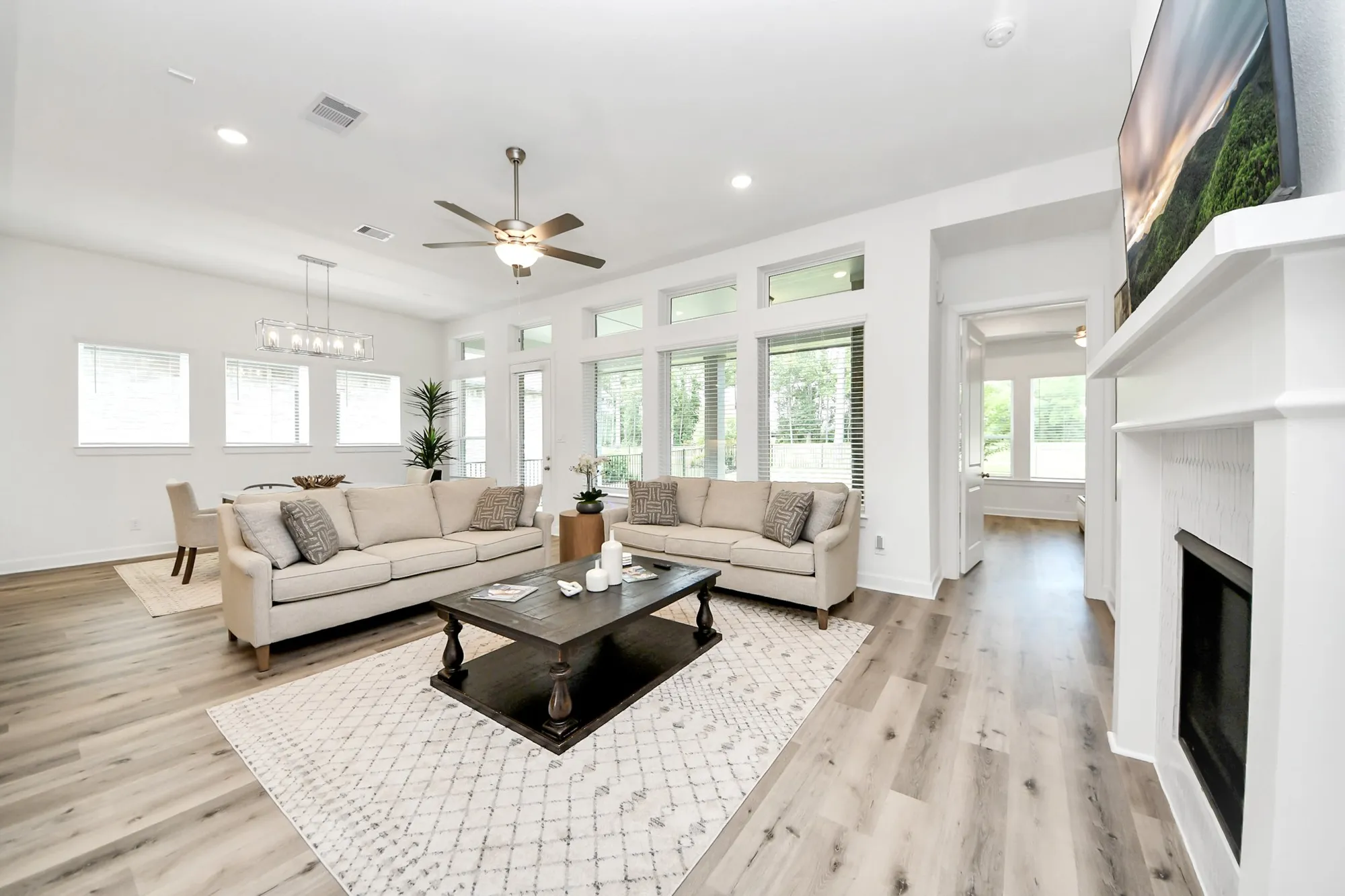 Property Slideshow image 14 of 33 | 7523 congress trail way, Porter, TX, 77365