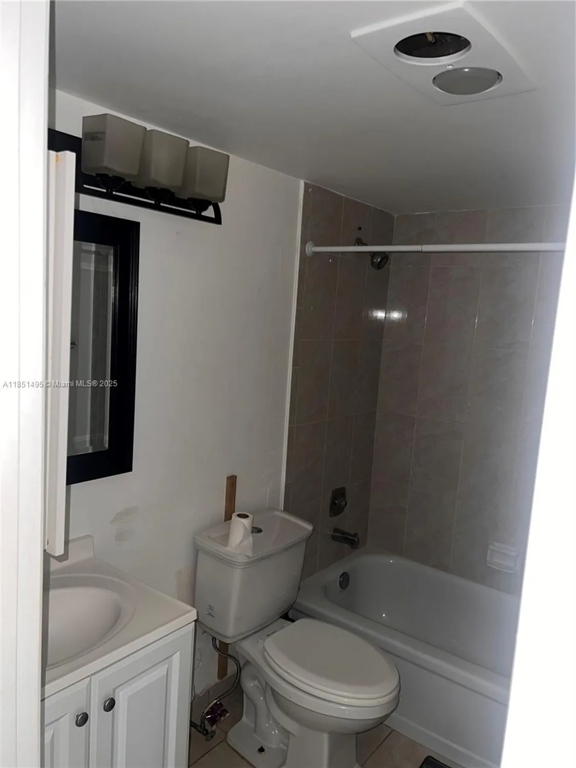 Property Slideshow image 12 of 23 | 186 ventnor l # 186, Deerfield Beach, FL, 33442