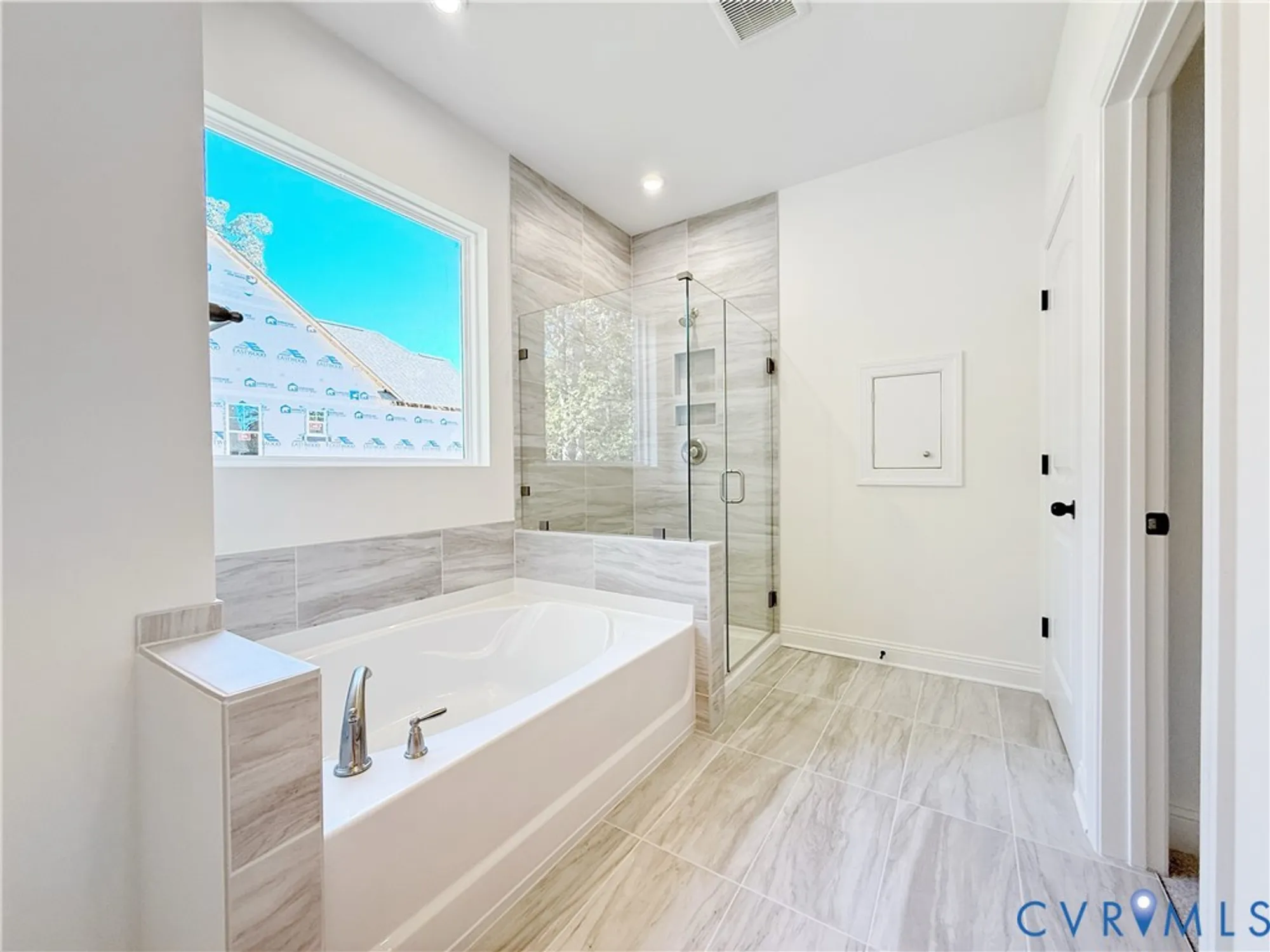 Property Slideshow image 17 of 36 | 8130 clancy ct, Chesterfield, VA, 23838