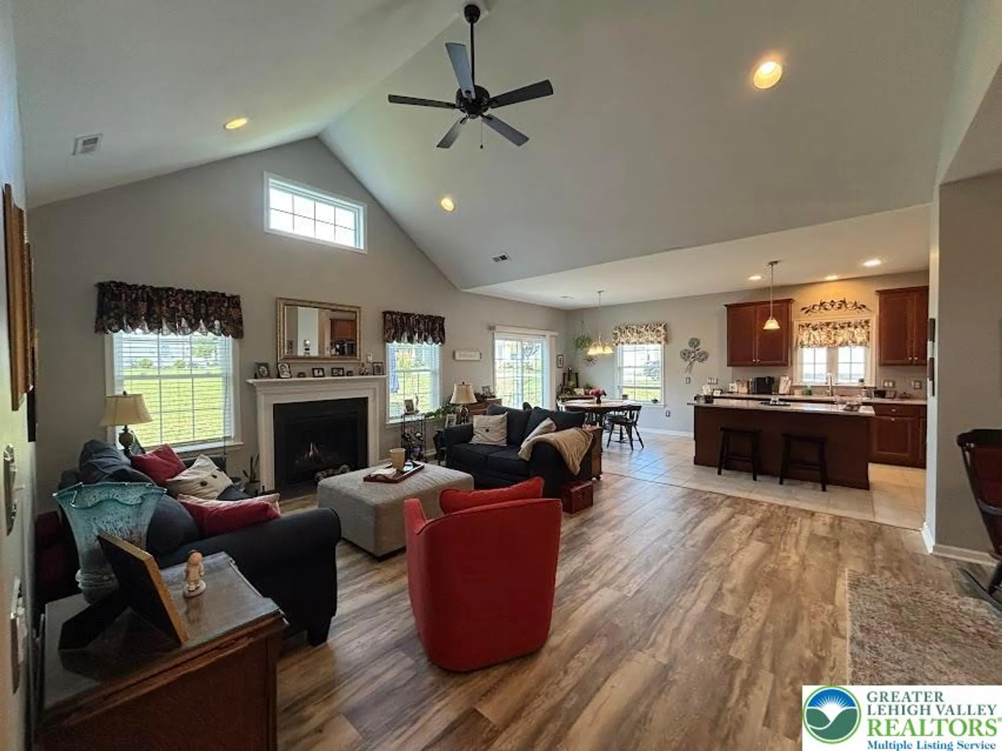 Property Slideshow image 14 of 36 | 3803 loyal ln, Easton, PA, 18045