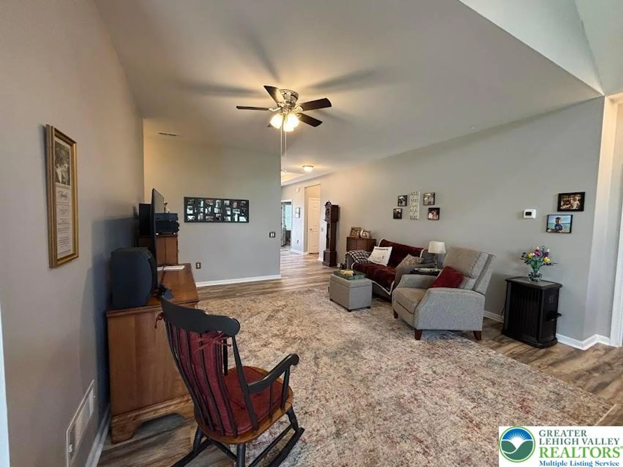 Property Slideshow image 10 of 36 | 3803 loyal ln, Easton, PA, 18045