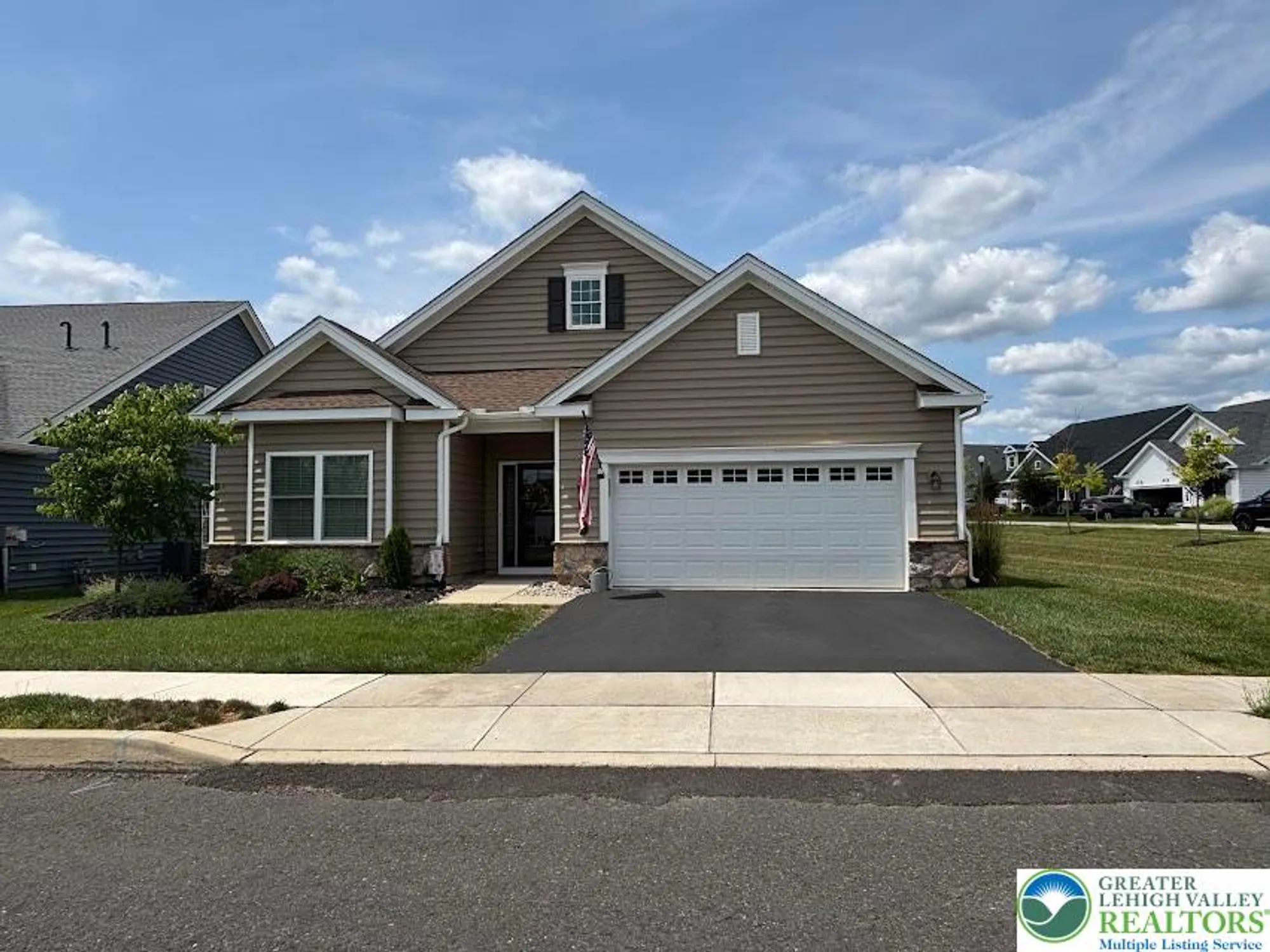 Property Slideshow image 2 of 36 | 3803 loyal ln, Easton, PA, 18045