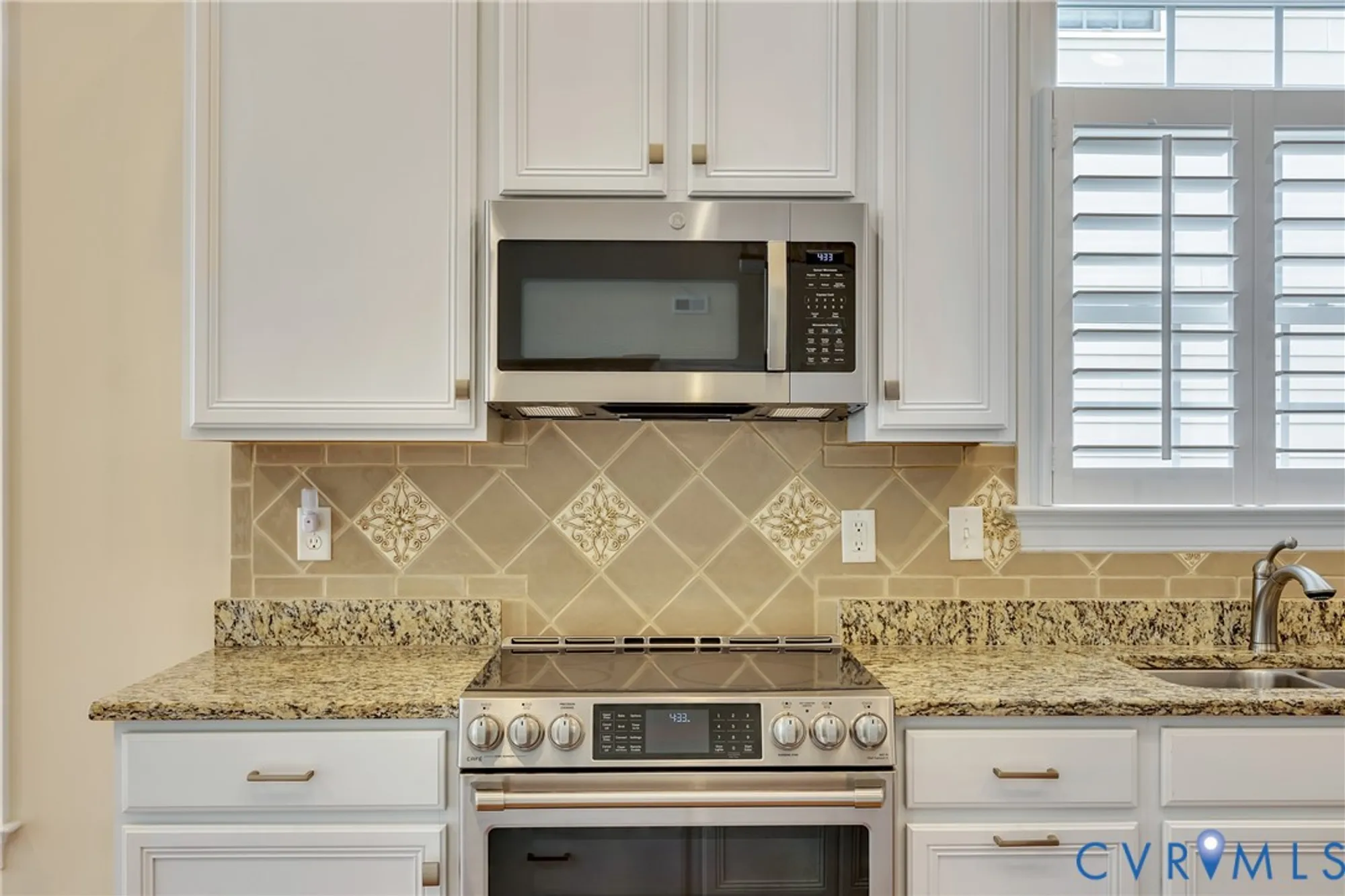 Property Slideshow image 11 of 47 | 10011 berry pond ln, Mechanicsville, VA, 23116