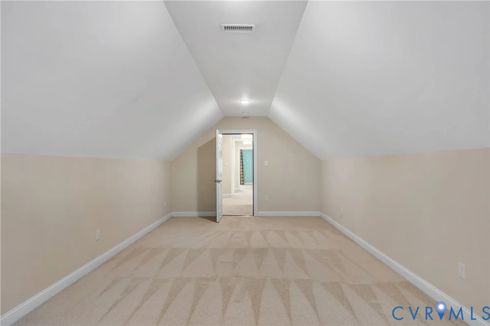 Property Slideshow image 31 of 47 | 10011 berry pond ln, Mechanicsville, VA, 23116