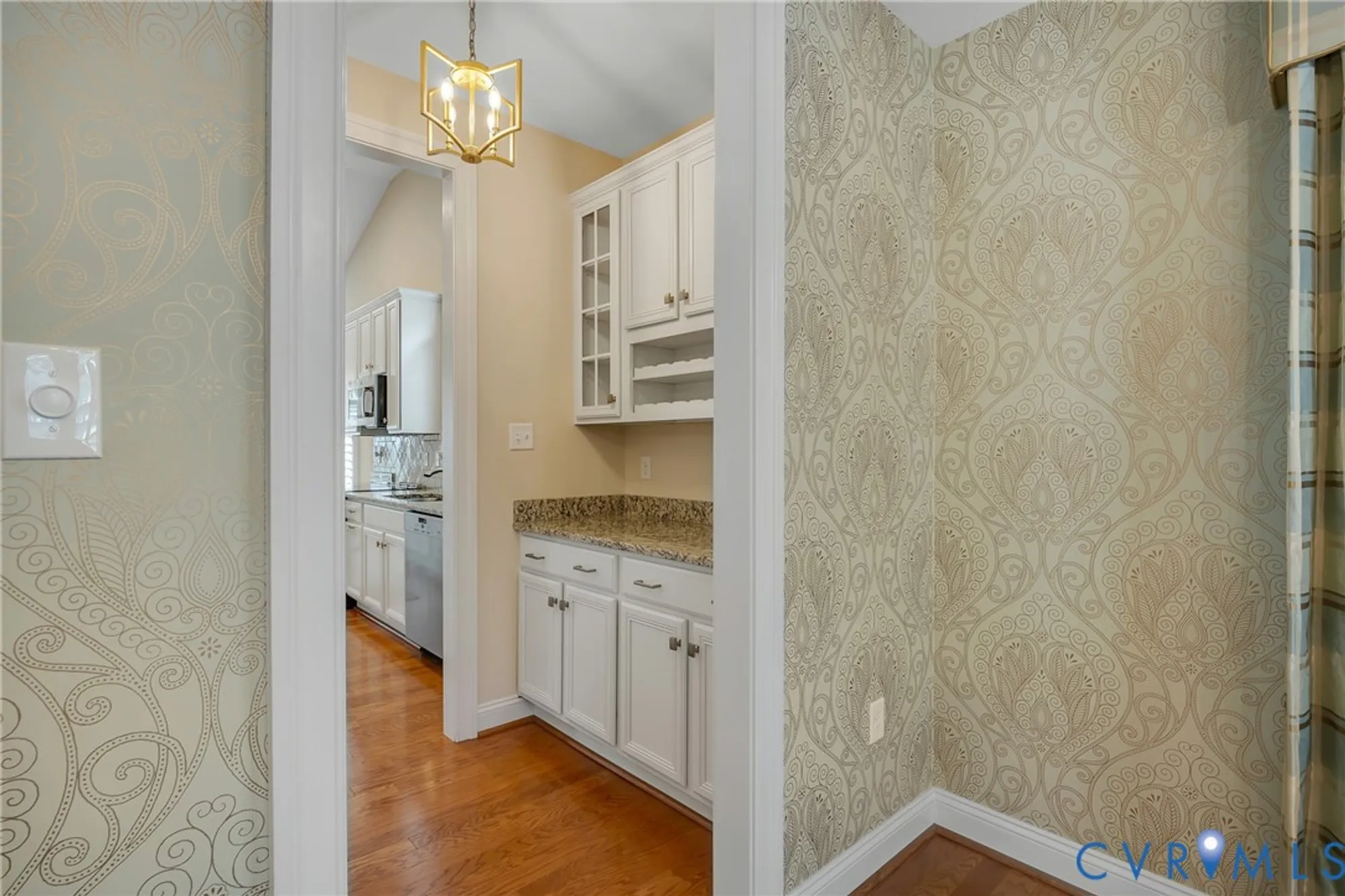 Property Slideshow image 7 of 47 | 10011 berry pond ln, Mechanicsville, VA, 23116